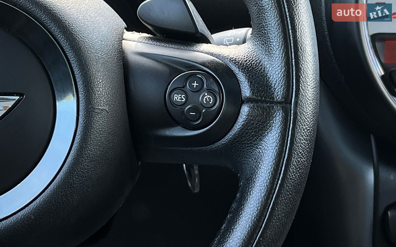 MINI Countryman 2014 VIN WMWZC5C53EWP36399 фото оголошення 13 з 24
