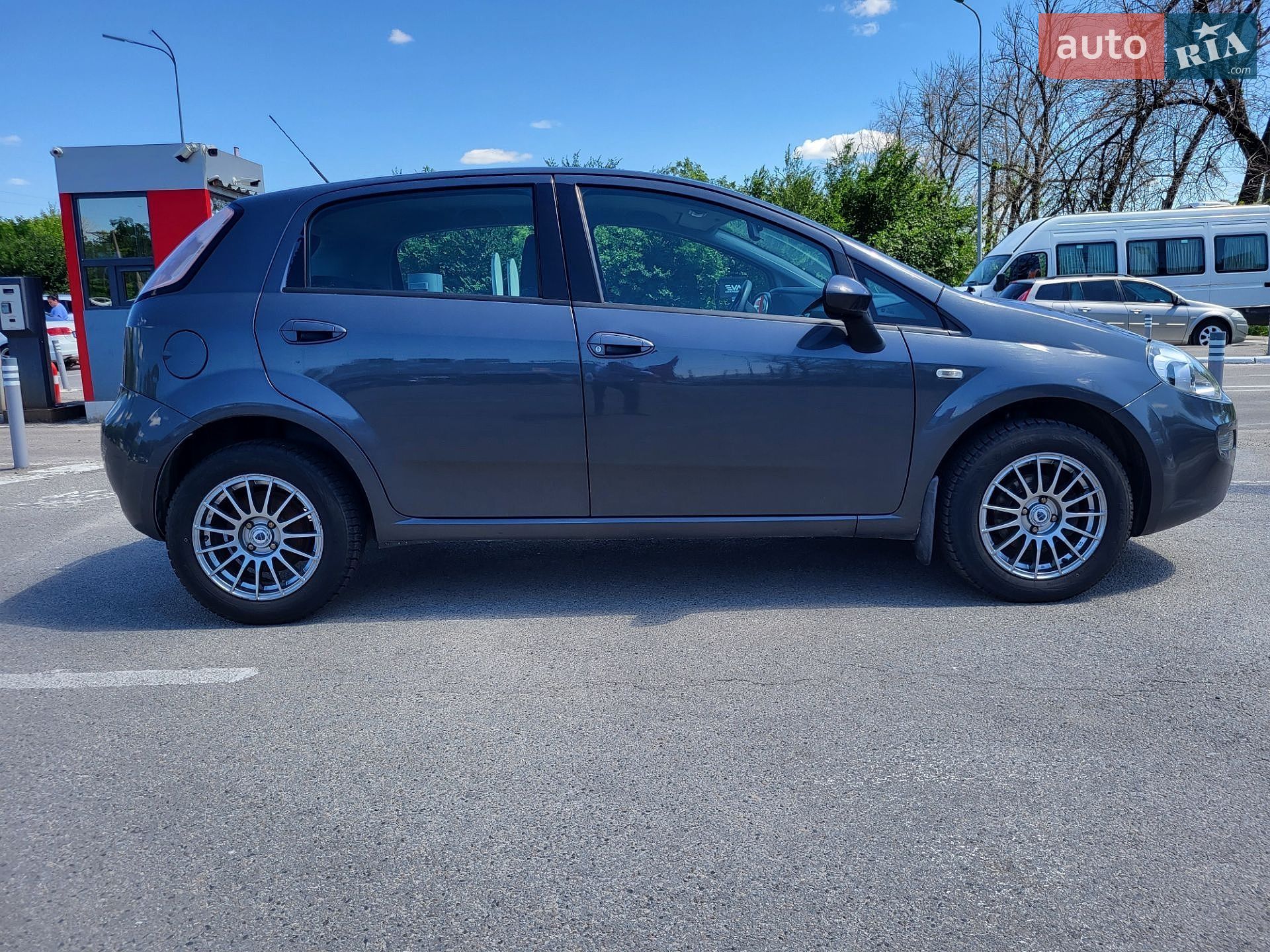 Fiat Grande Punto 2012 VIN ZFA19900000896607 фото оголошення 7 з 10