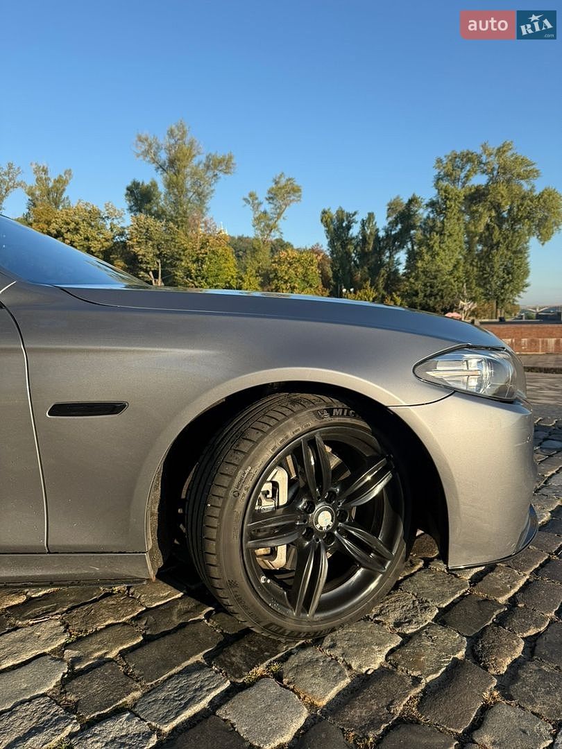 BMW 5 Series 2013 VIN WBA5B3C58ED533140 фото оголошення 28 з 36