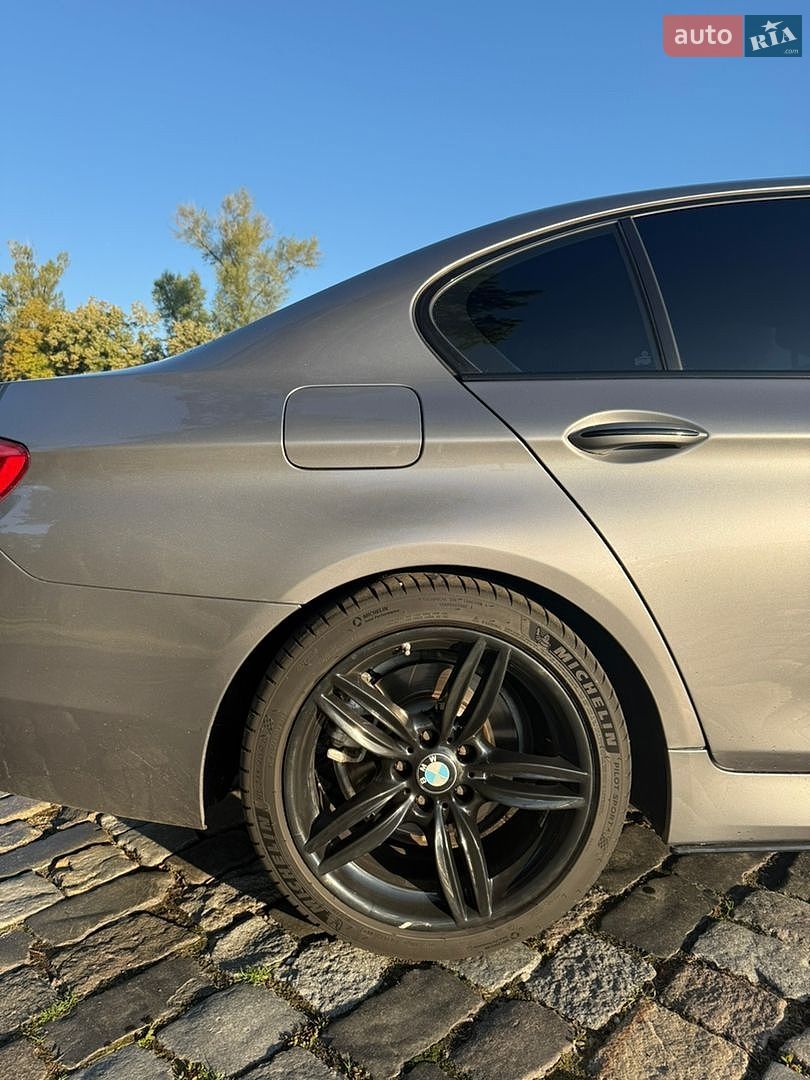 BMW 5 Series 2013 VIN WBA5B3C58ED533140 фото оголошення 30 з 36