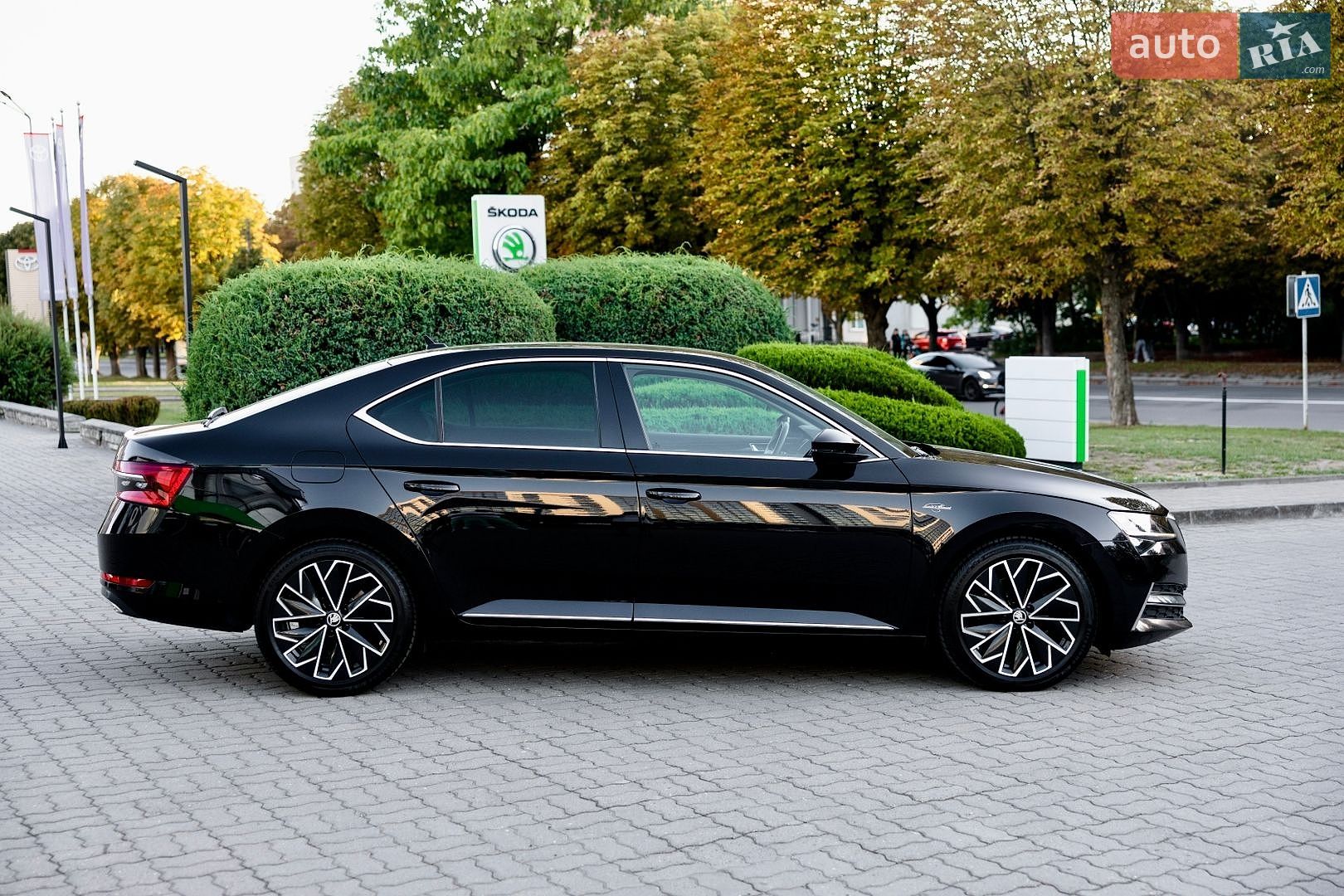 Skoda Superb 2021 VIN TMBCR7NP2M7079315 фото оголошення 12 з 118