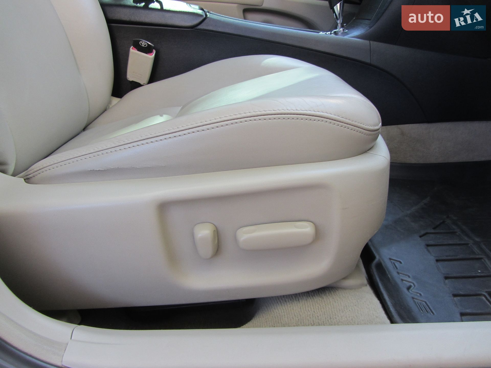 Toyota Avensis 2008 VIN SB1BK76L10E002070 фото оголошення 76 з 92