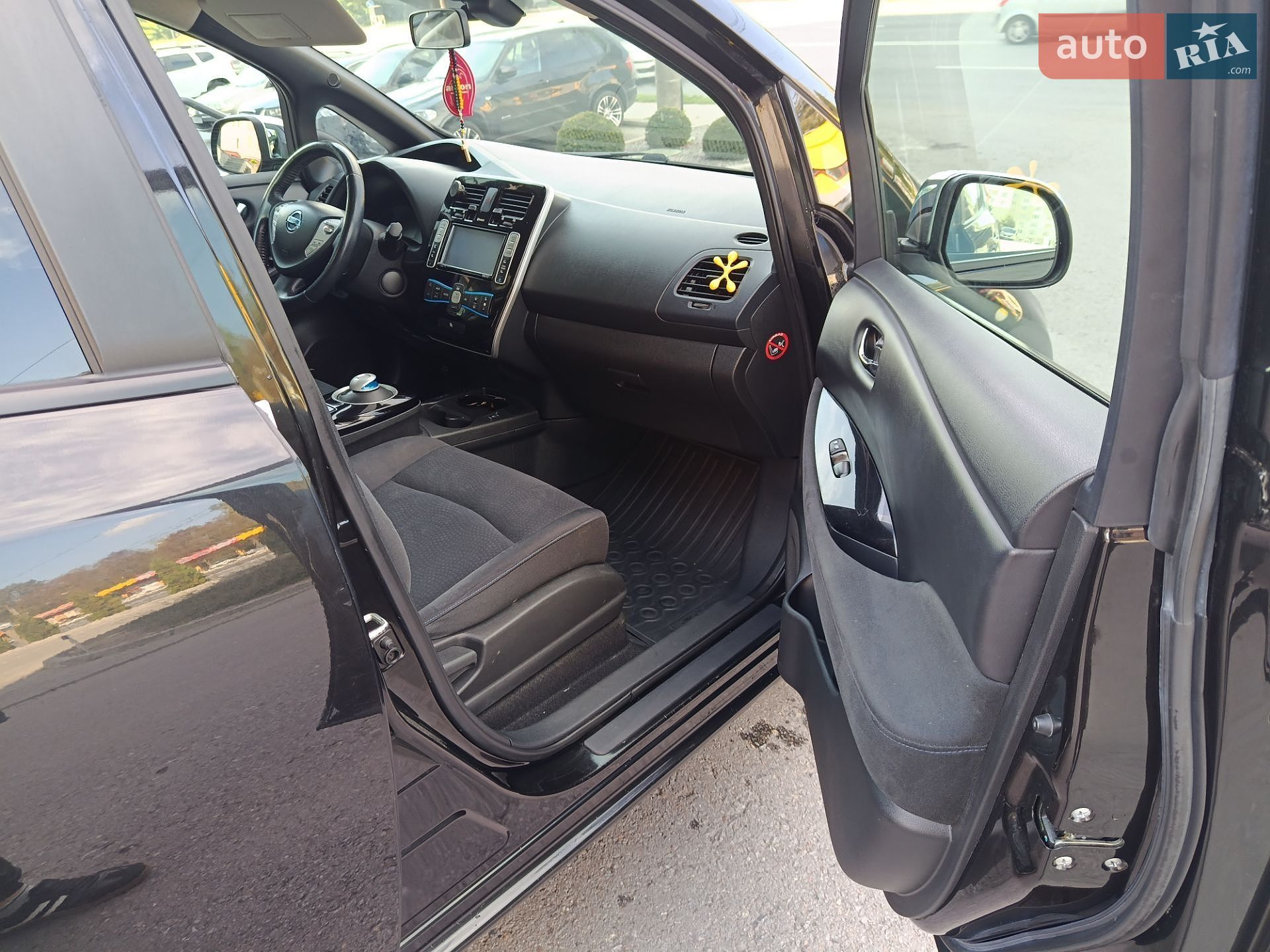 Nissan Leaf 2014 VIN SJNFAAZE0U6010303 фото оголошення 13 з 18