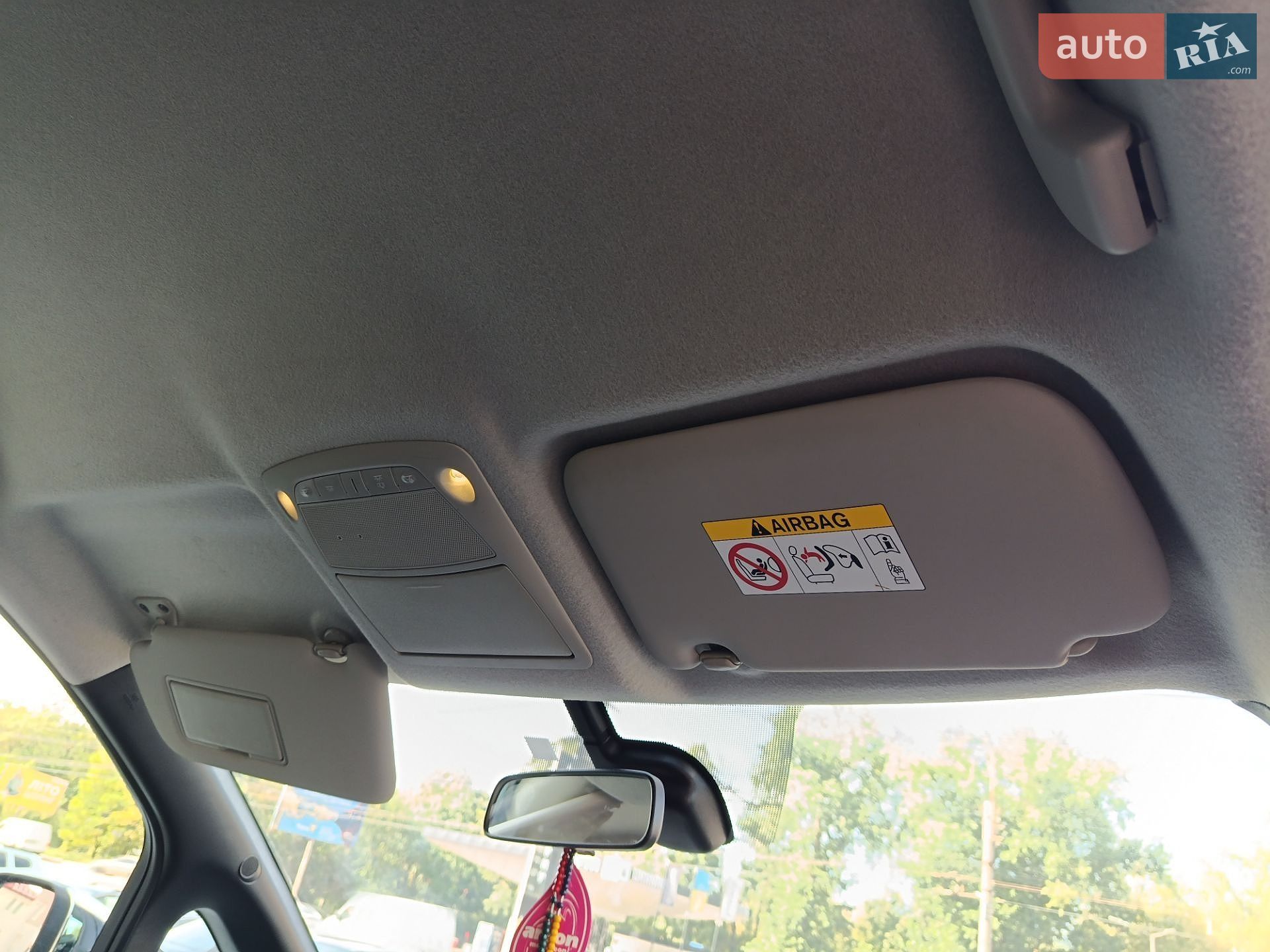 Nissan Leaf 2014 VIN SJNFAAZE0U6010303 фото оголошення 16 з 18