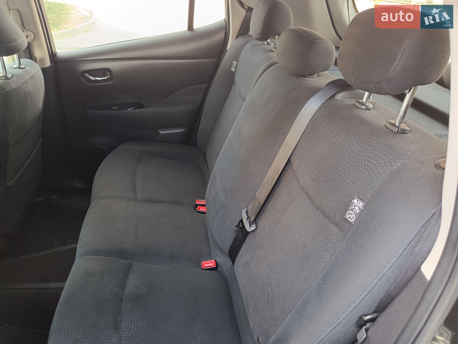 Nissan Leaf 2014 VIN SJNFAAZE0U6010303 фото оголошення 17 з 18