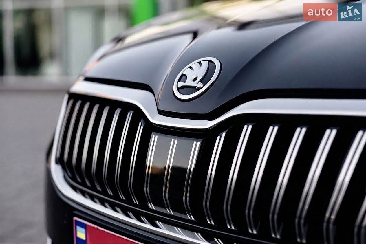 Skoda Superb 2021 VIN TMBCR7NP2M7079315 фото оголошення 100 з 118