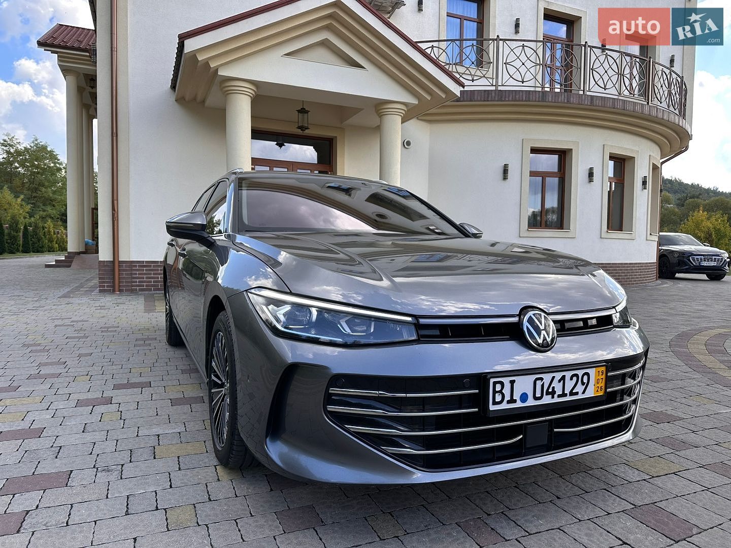 Volkswagen Passat 2025 VIN WVWZZZCJ4RD018870 фото оголошення 2 з 76