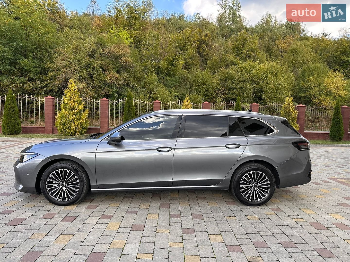 Volkswagen Passat 2025 VIN WVWZZZCJ4RD018870 фото оголошення 5 з 76