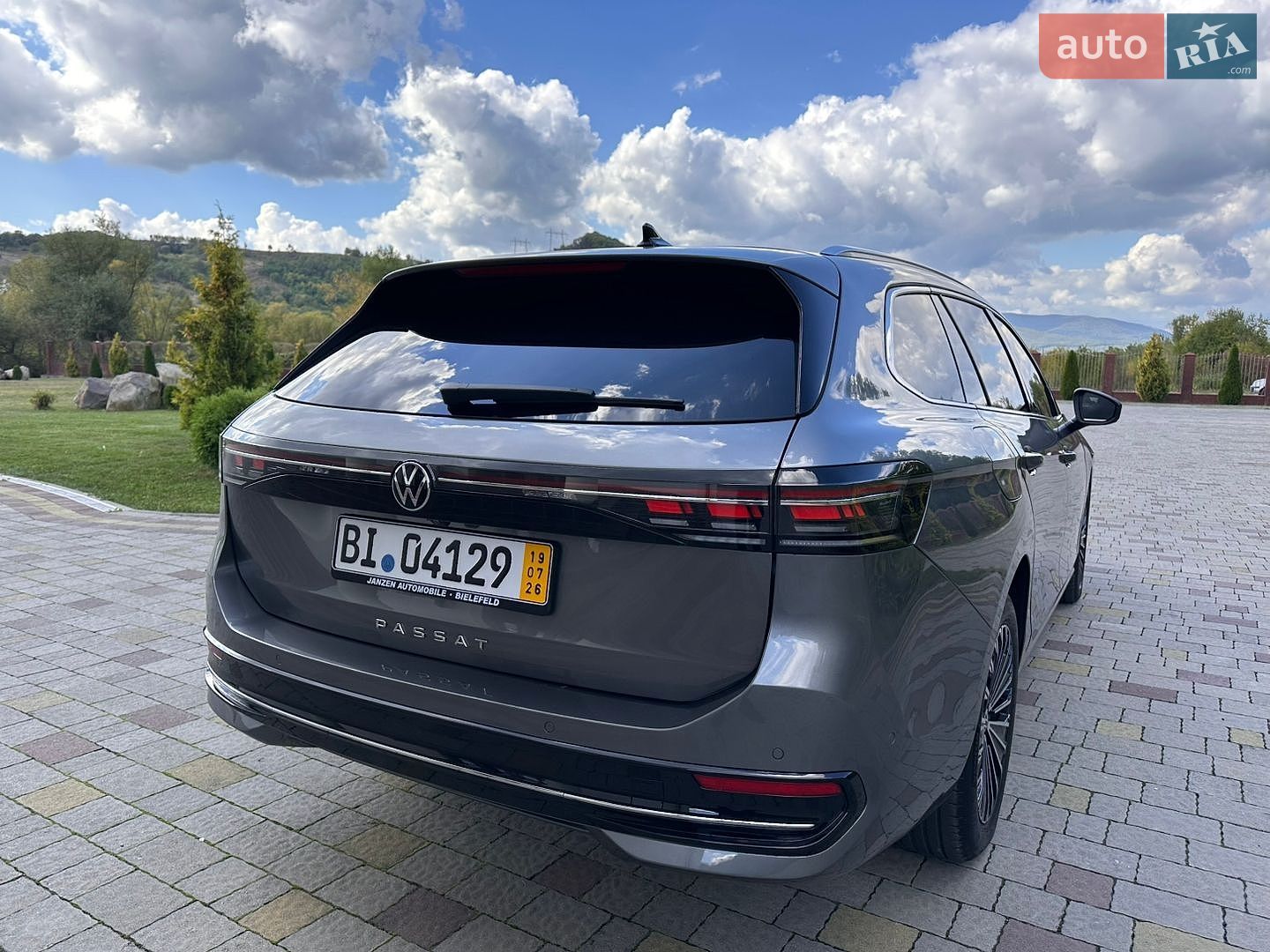 Volkswagen Passat 2025 VIN WVWZZZCJ4RD018870 фото оголошення 13 з 76