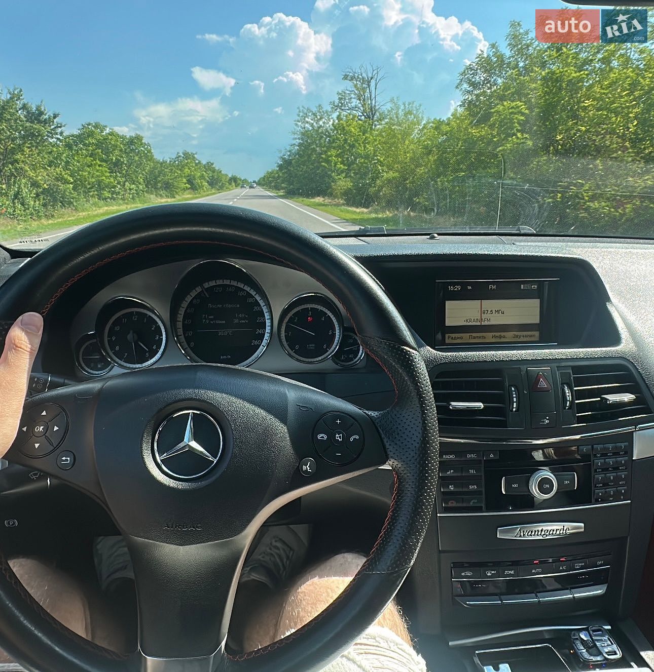 Mercedes-Benz E-Class 2010 VIN WDD2073031F066181 фото оголошення 2 з 3