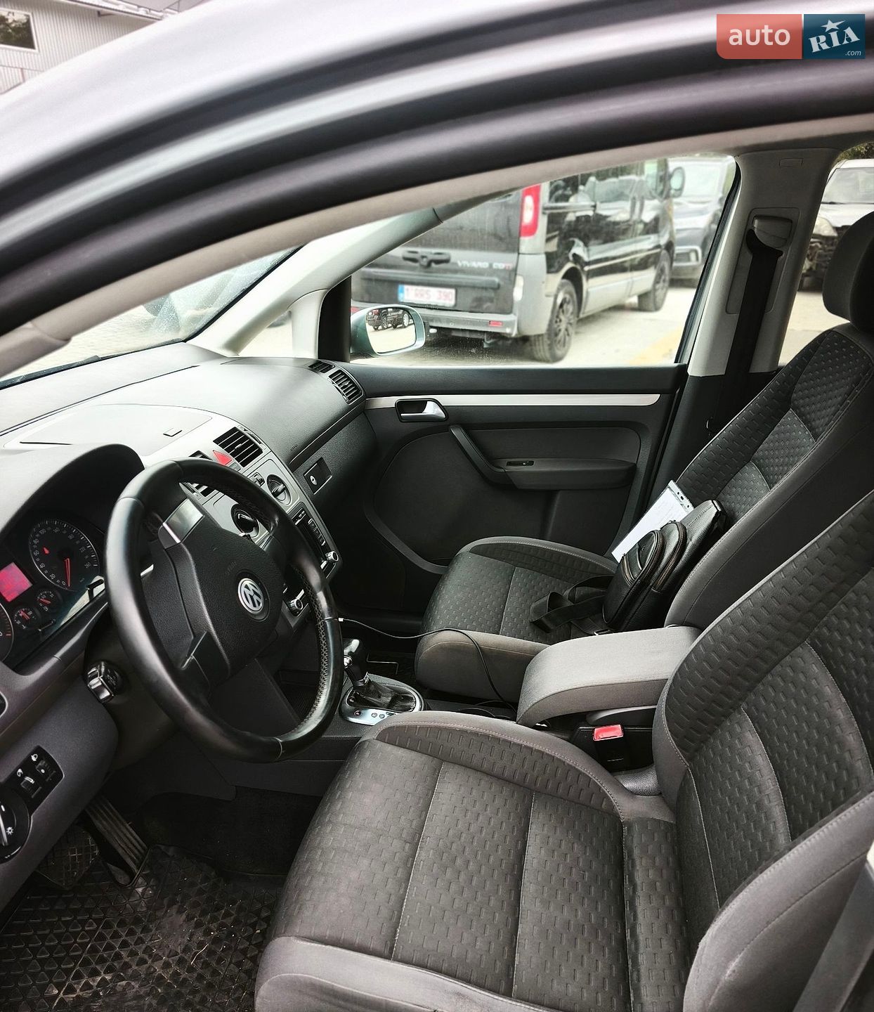 Volkswagen Touran 2009 VIN WVGZZZ1TZ9W105186 фото оголошення 5 з 9