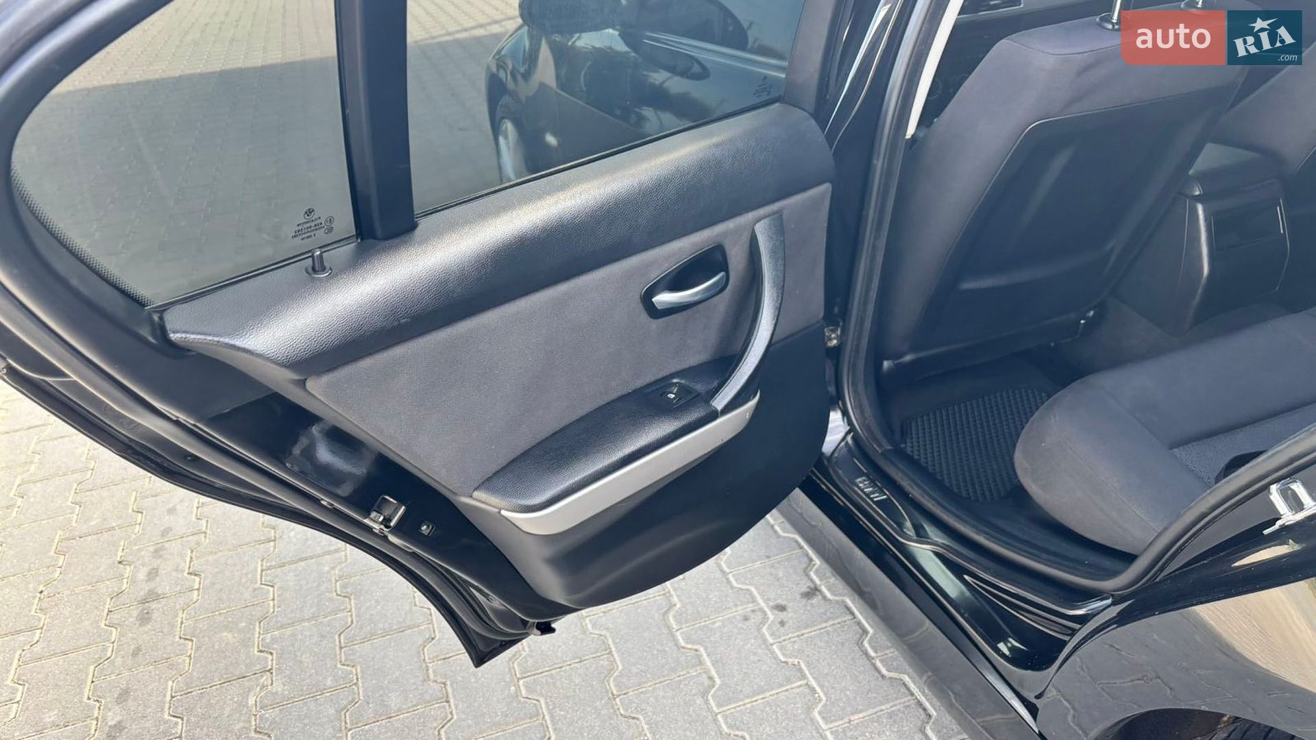 BMW 3 Series 2005 VIN WBAVA71000VA36445 фото оголошення 8 з 13