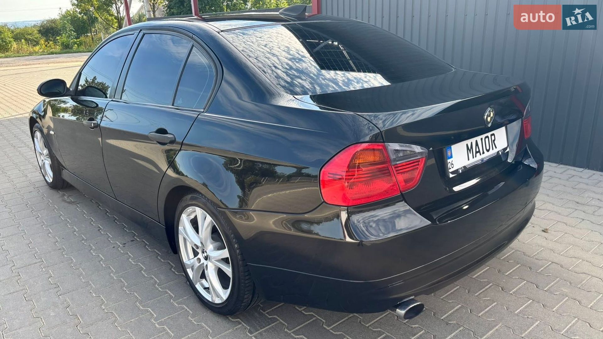 BMW 3 Series 2005 VIN WBAVA71000VA36445 фото оголошення 4 з 13