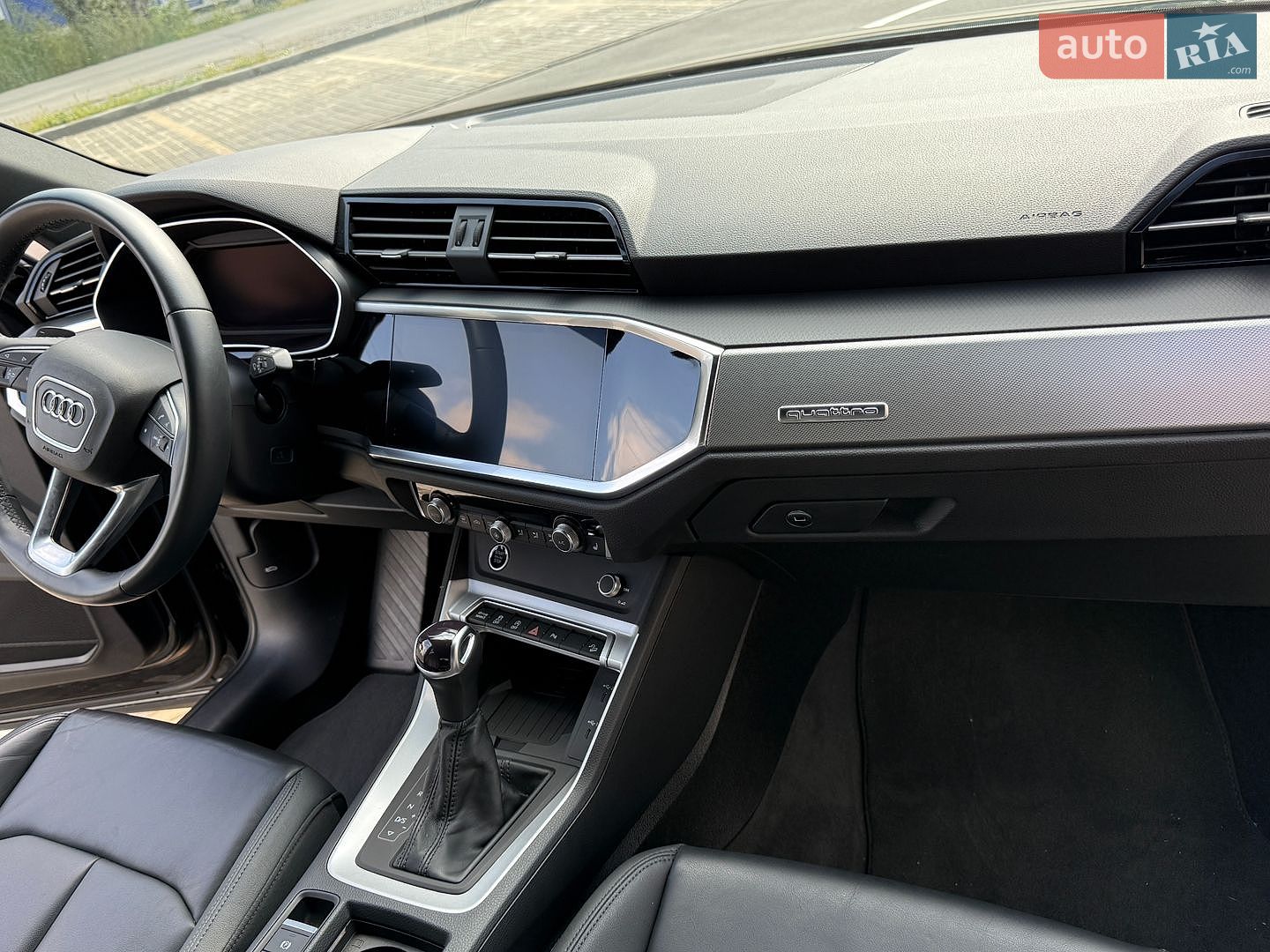 Audi Q3 2023 VIN WA1DECF30R1021583 фото оголошення 33 з 42