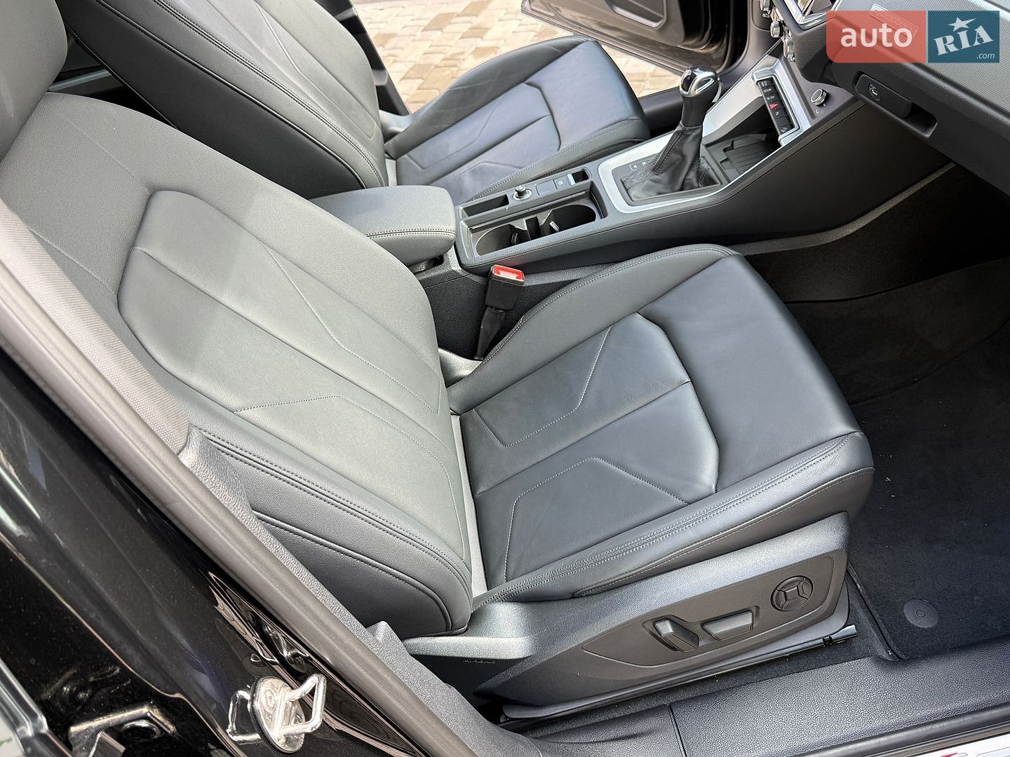 Audi Q3 2023 VIN WA1DECF30R1021583 фото оголошення 34 з 42