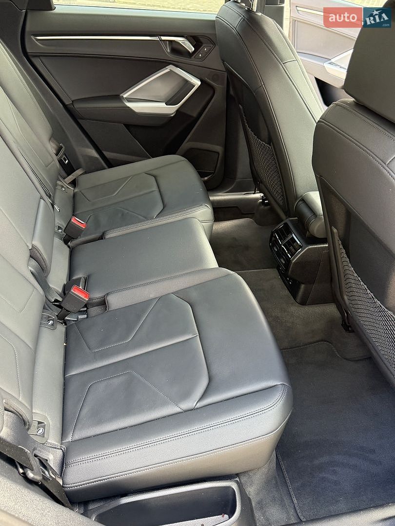 Audi Q3 2023 VIN WA1DECF30R1021583 фото оголошення 36 з 42