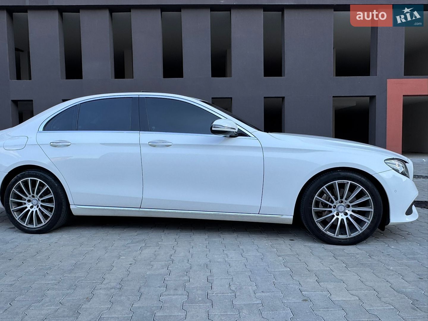 Mercedes-Benz E-Class 2016 VIN WDDZF0FBXHA187662 фото оголошення 16 з 56
