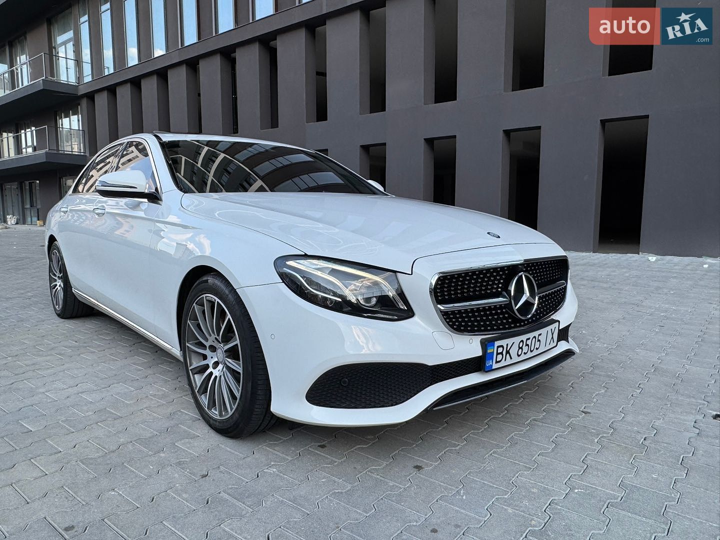 Mercedes-Benz E-Class 2016 VIN WDDZF0FBXHA187662 фото оголошення 4 з 56