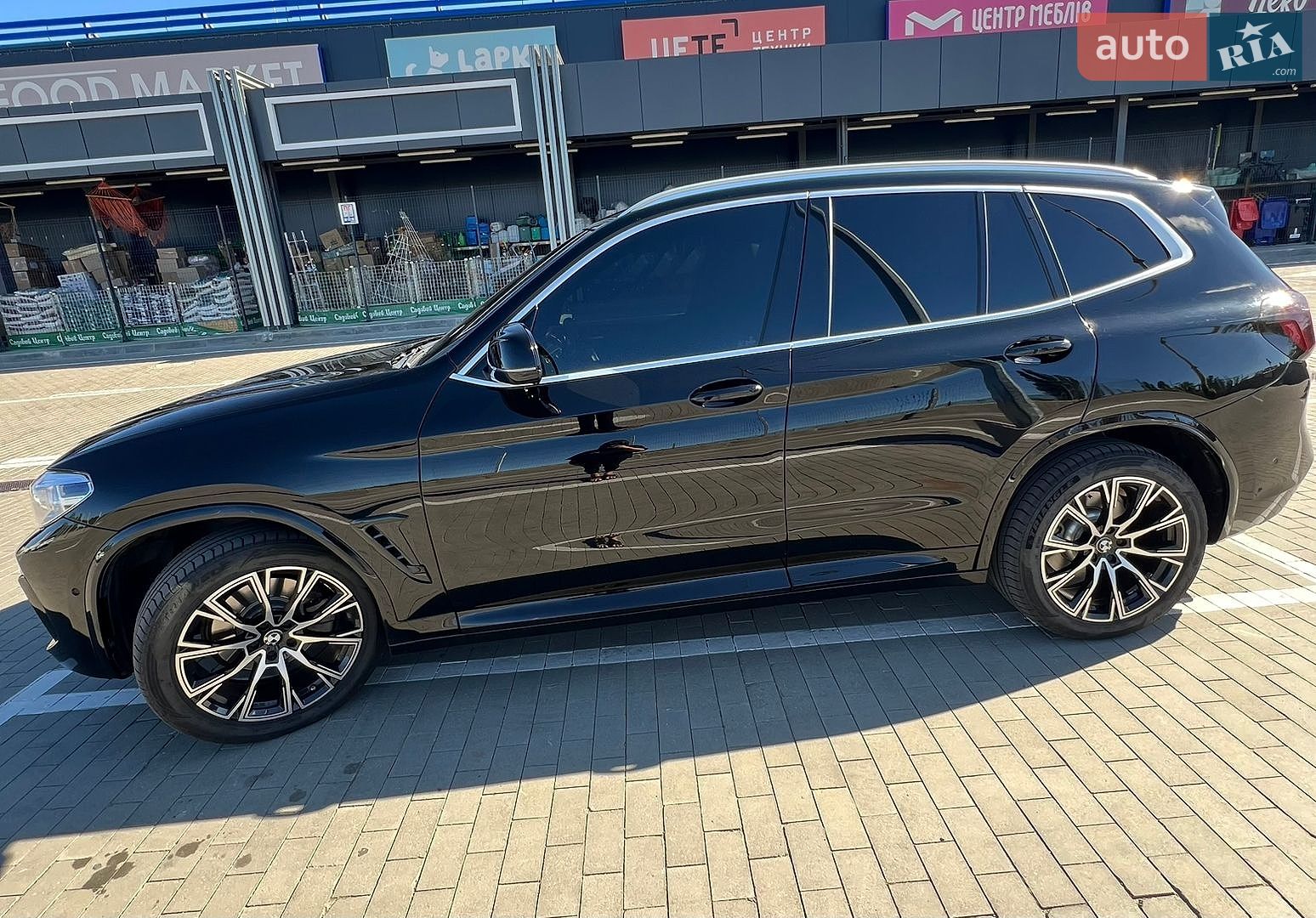 BMW X3 2019 VIN 5UXTR7C5XKLF36623 фото оголошення 8 з 16