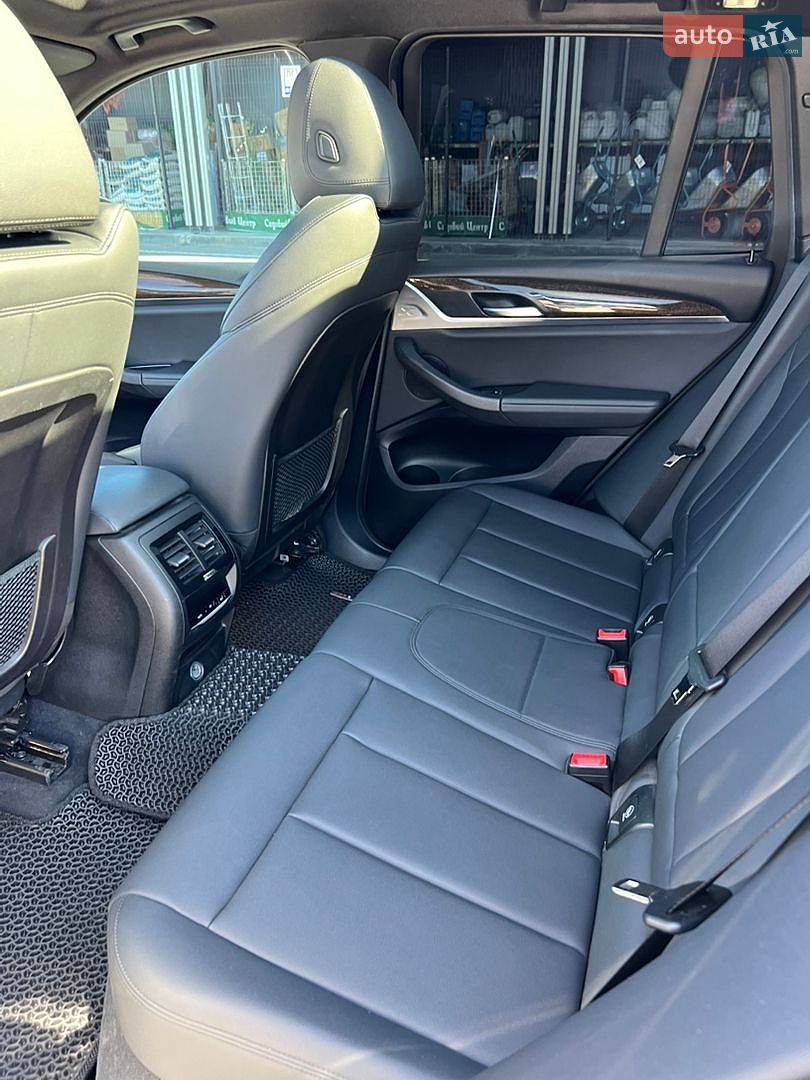 BMW X3 2019 VIN 5UXTR7C5XKLF36623 фото оголошення 14 з 16