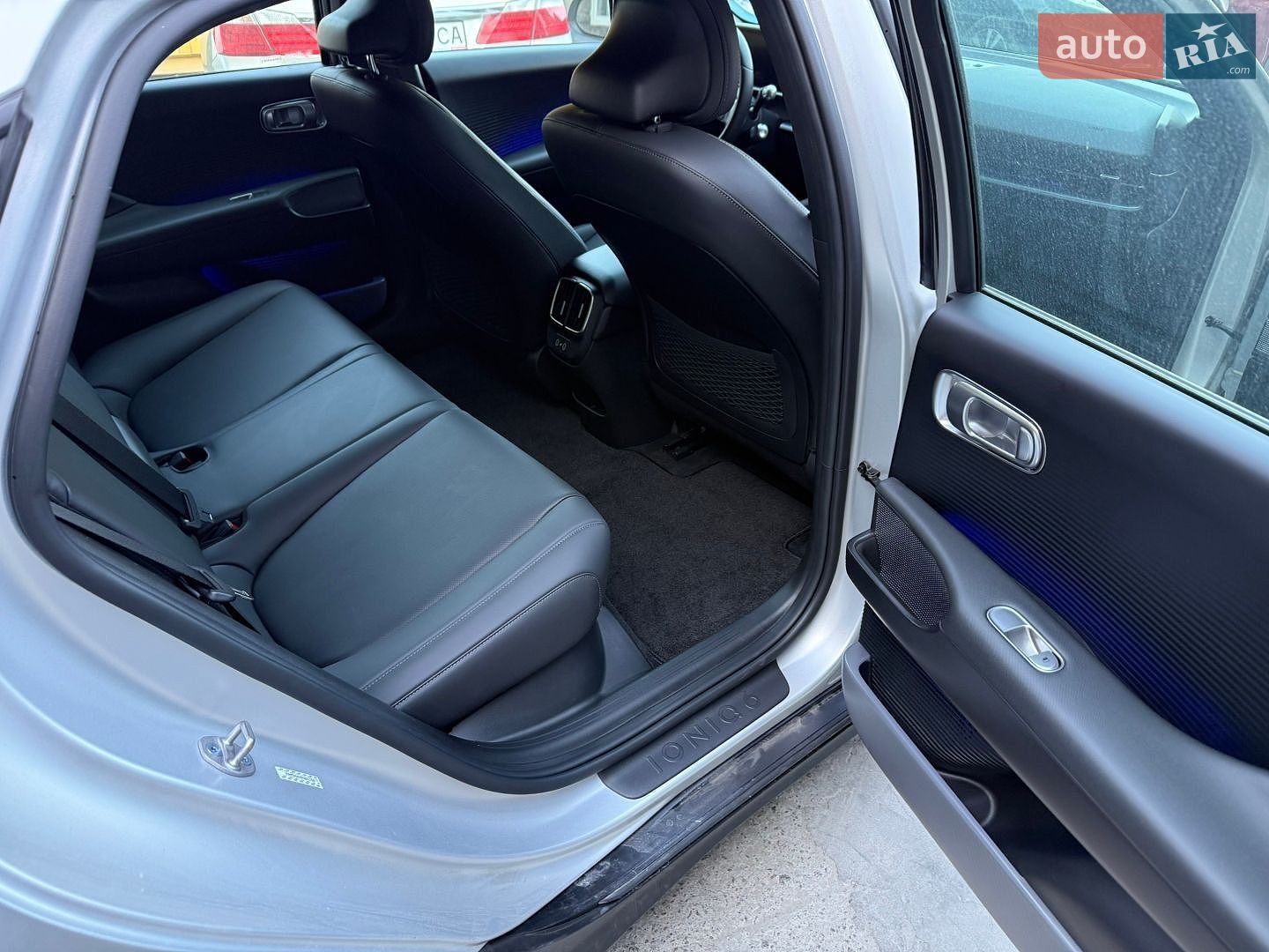 Hyundai Ioniq 6 2023 VIN KMHM34AA4PA041769 фото оголошення 13 з 28