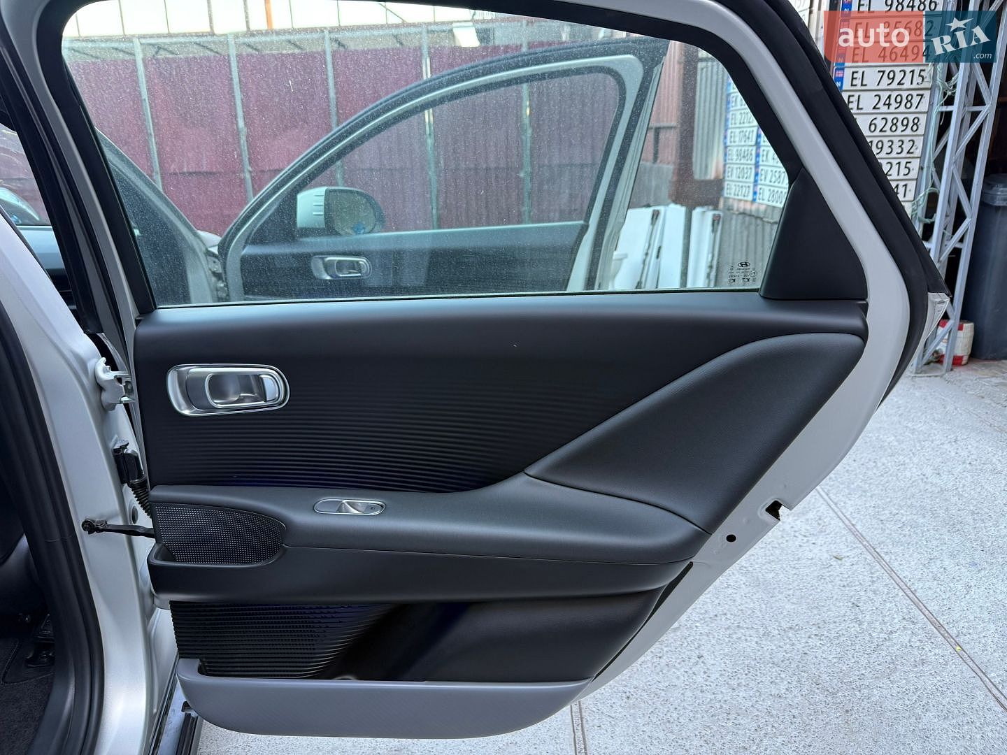 Hyundai Ioniq 6 2023 VIN KMHM34AA4PA041769 фото оголошення 14 з 28