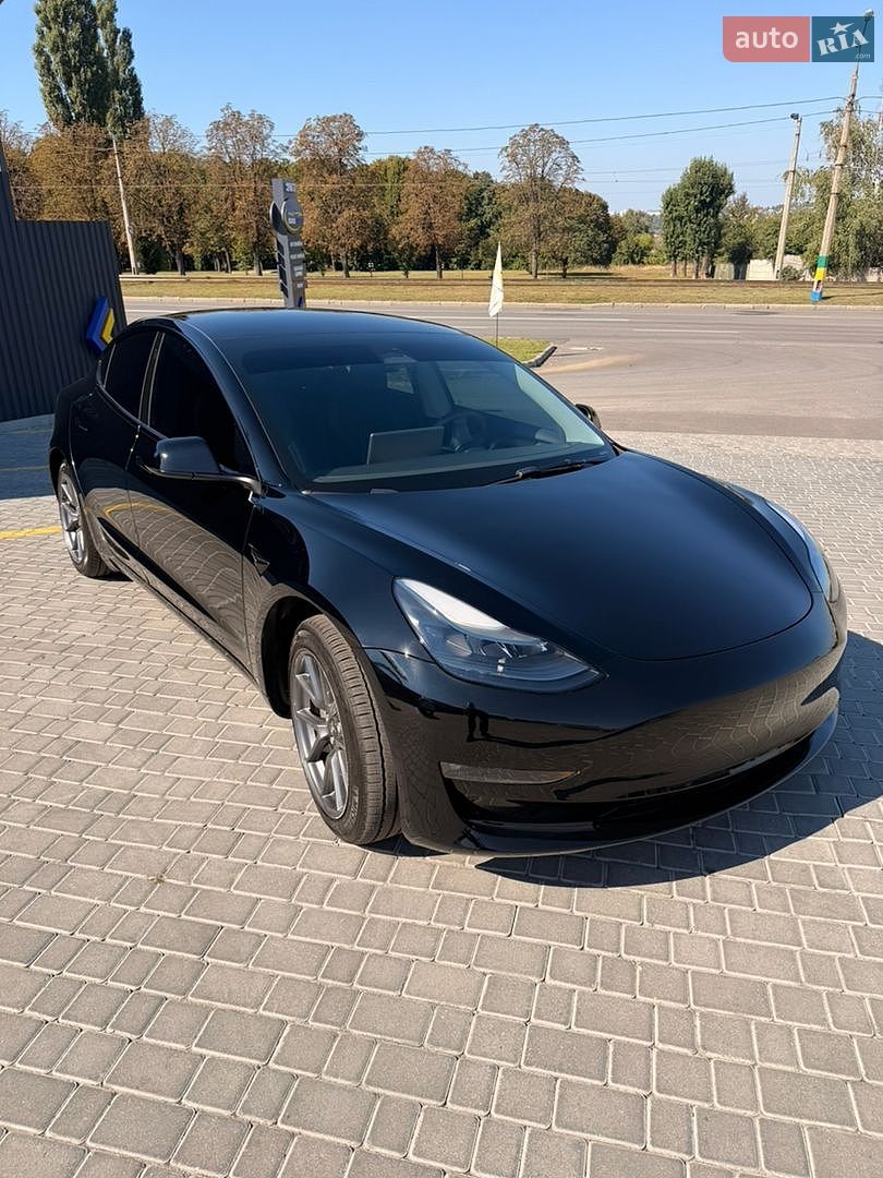 Tesla Model 3 2023 VIN 5YJ3E1EA3PF481041 фото оголошення 5 з 8