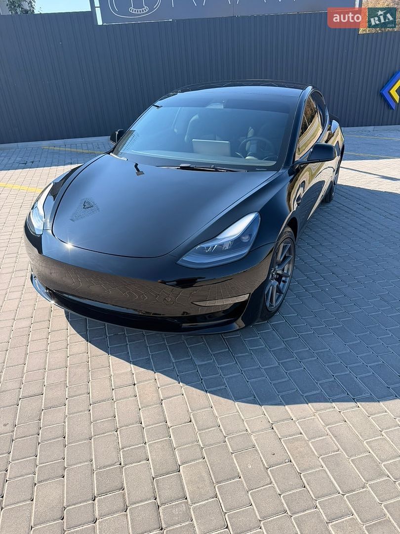Tesla Model 3 2023 VIN 5YJ3E1EA3PF481041 фото оголошення 3 з 8