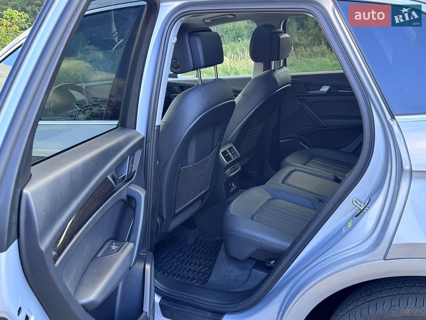 Audi Q5 2018 VIN WA1BNAFY4J2238074 фото оголошення 20 з 35