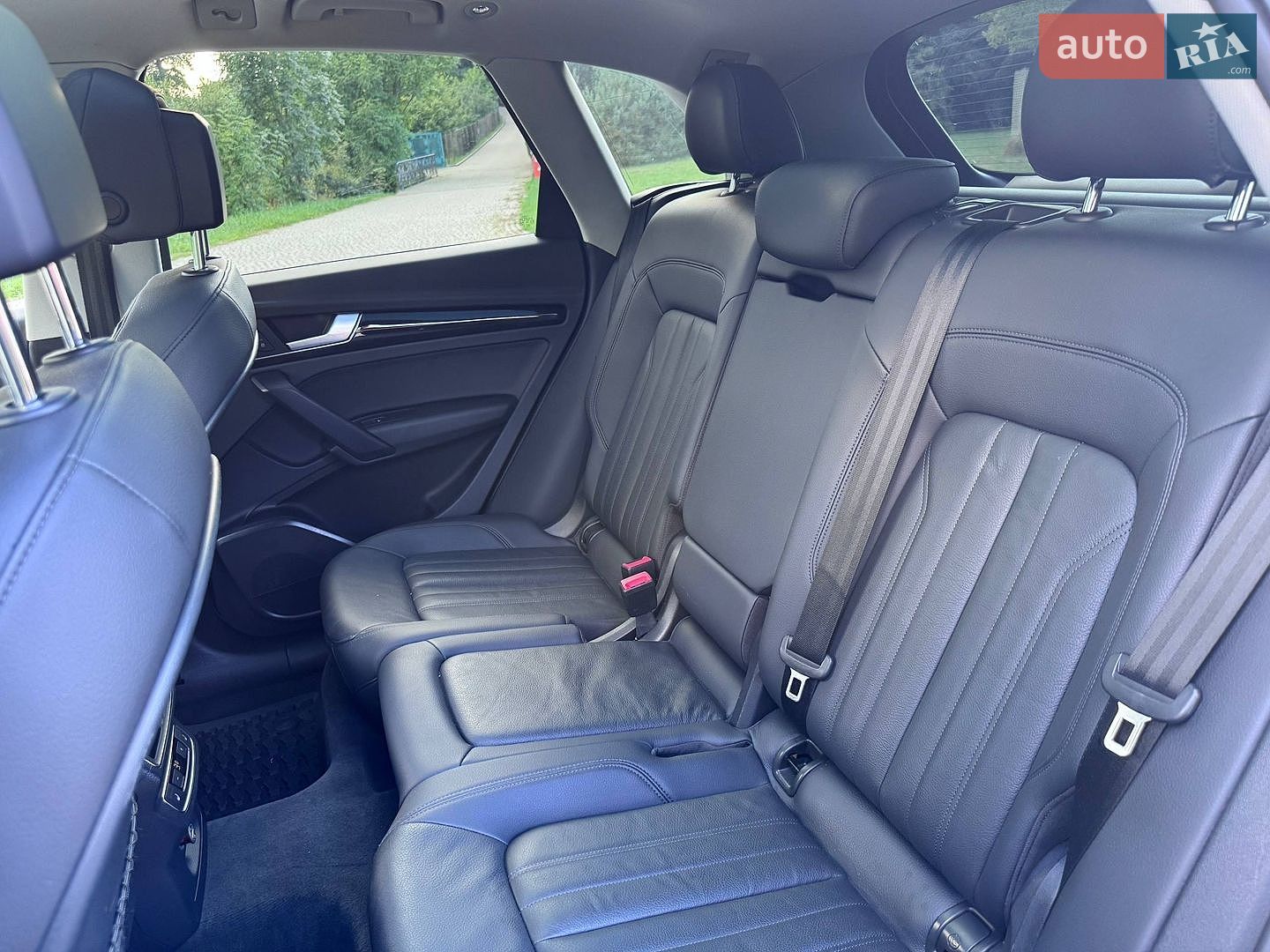 Audi Q5 2018 VIN WA1BNAFY4J2238074 фото оголошення 21 з 35