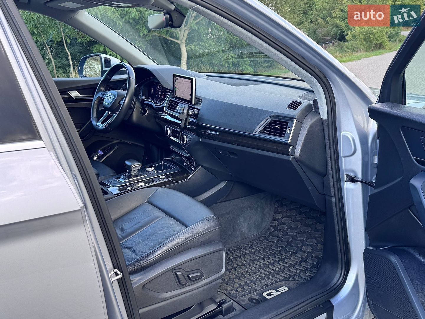 Audi Q5 2018 VIN WA1BNAFY4J2238074 фото оголошення 29 з 35