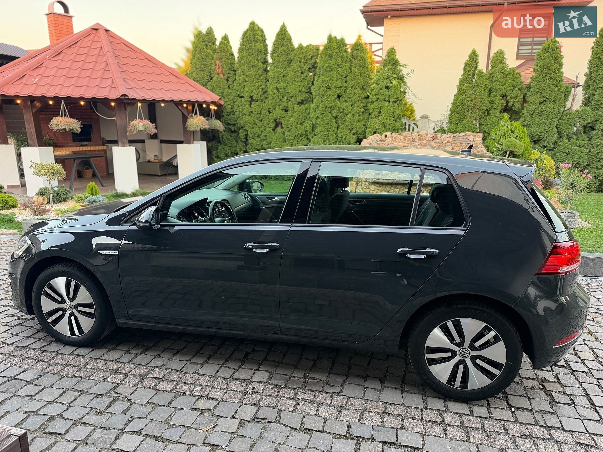 Volkswagen e-Golf 2020 VIN WVWZZZAUZLW912295 фото оголошення 3 з 27