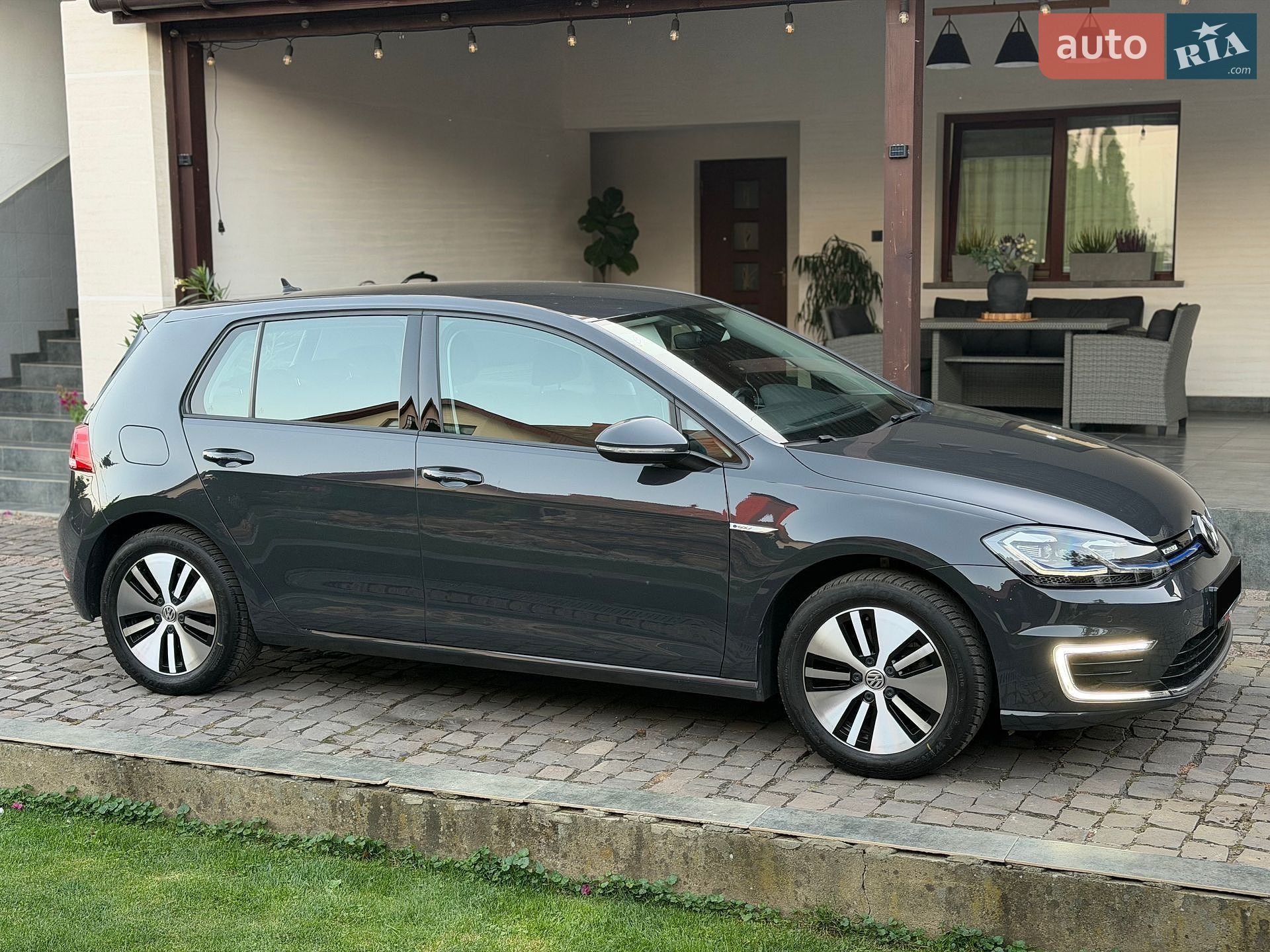 Volkswagen e-Golf 2020 VIN WVWZZZAUZLW912295 фото оголошення 10 з 27