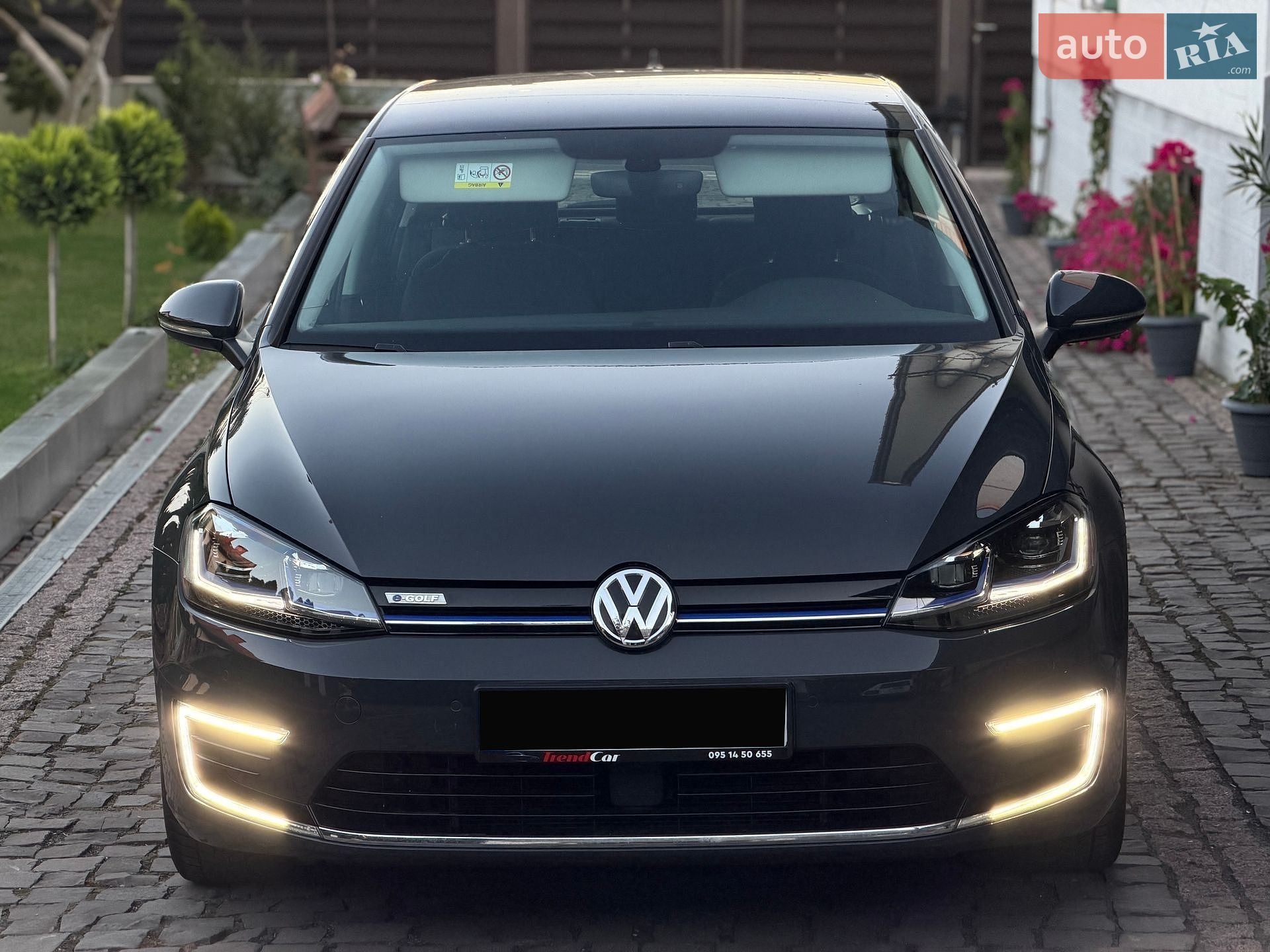 Volkswagen e-Golf 2020 VIN WVWZZZAUZLW912295 фото оголошення 14 з 27