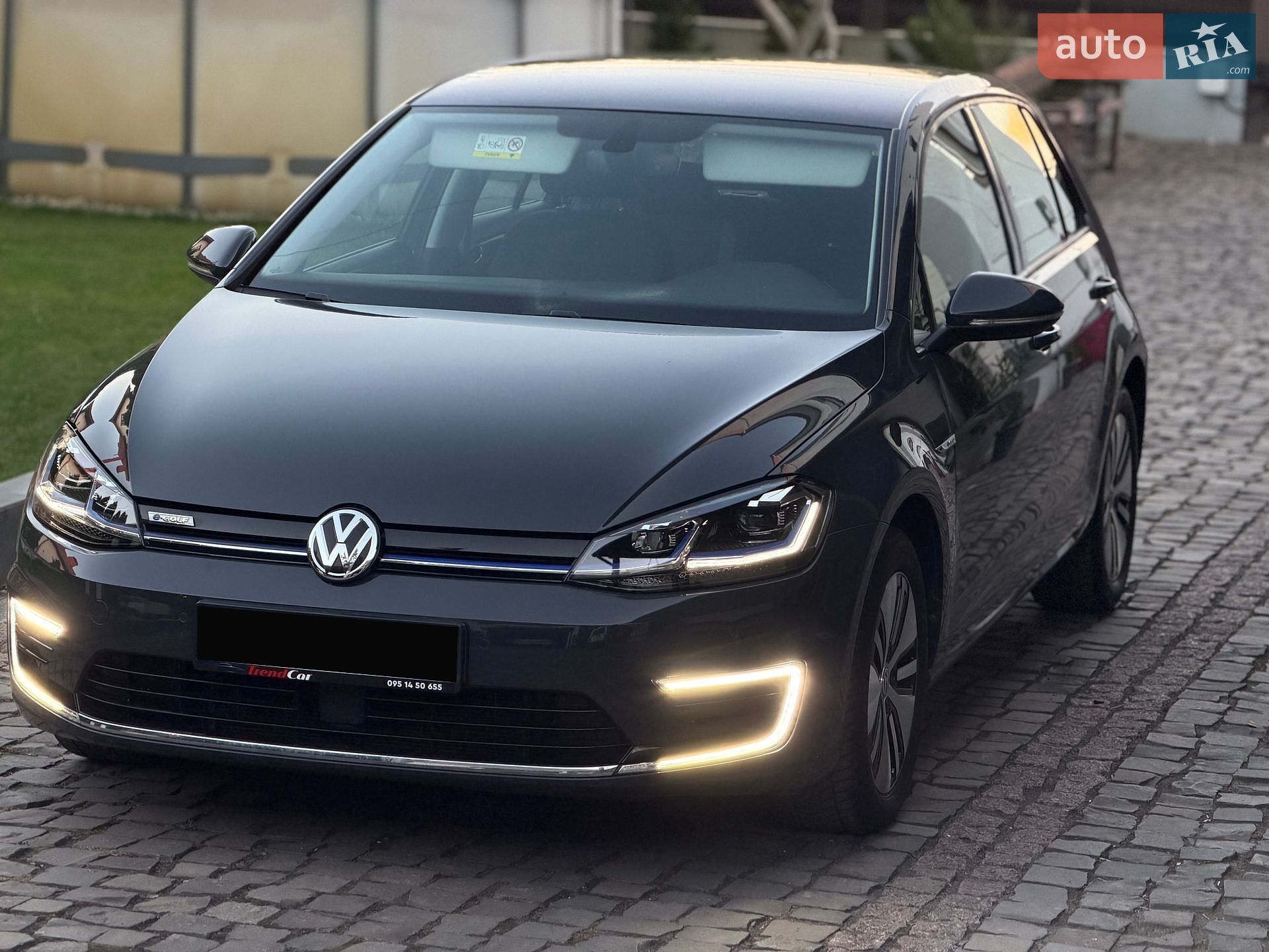 Volkswagen e-Golf 2020 VIN WVWZZZAUZLW912295 фото оголошення 15 з 27