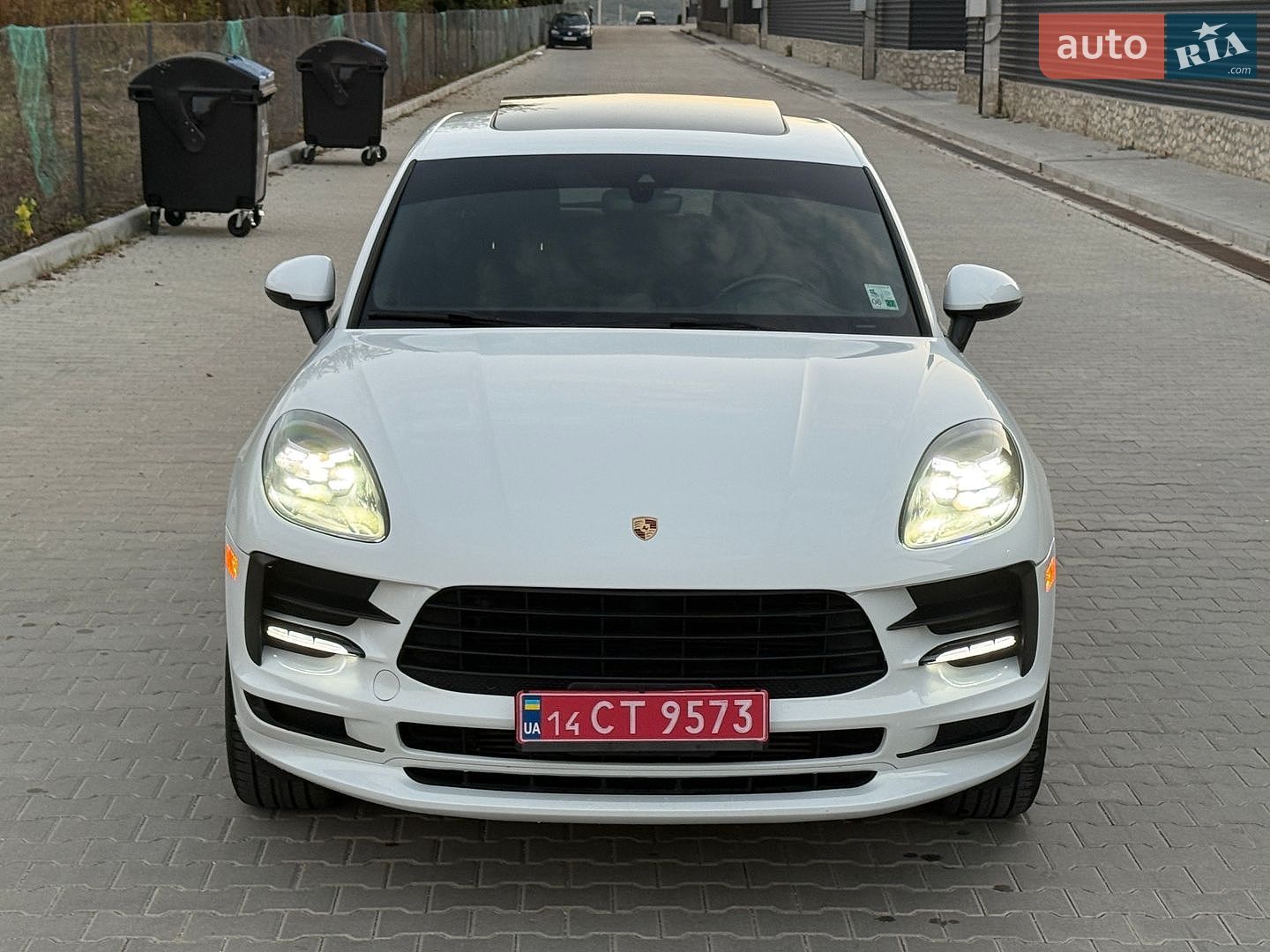 Porsche Macan 2020 VIN WP1AA2A50LLB03850 фото оголошення 5 з 38