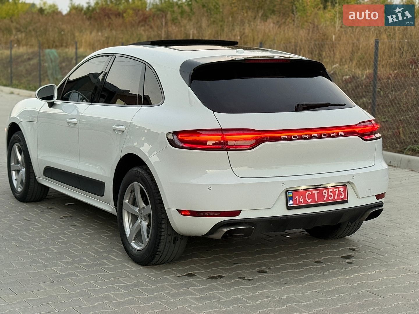 Porsche Macan 2020 VIN WP1AA2A50LLB03850 фото оголошення 36 з 38