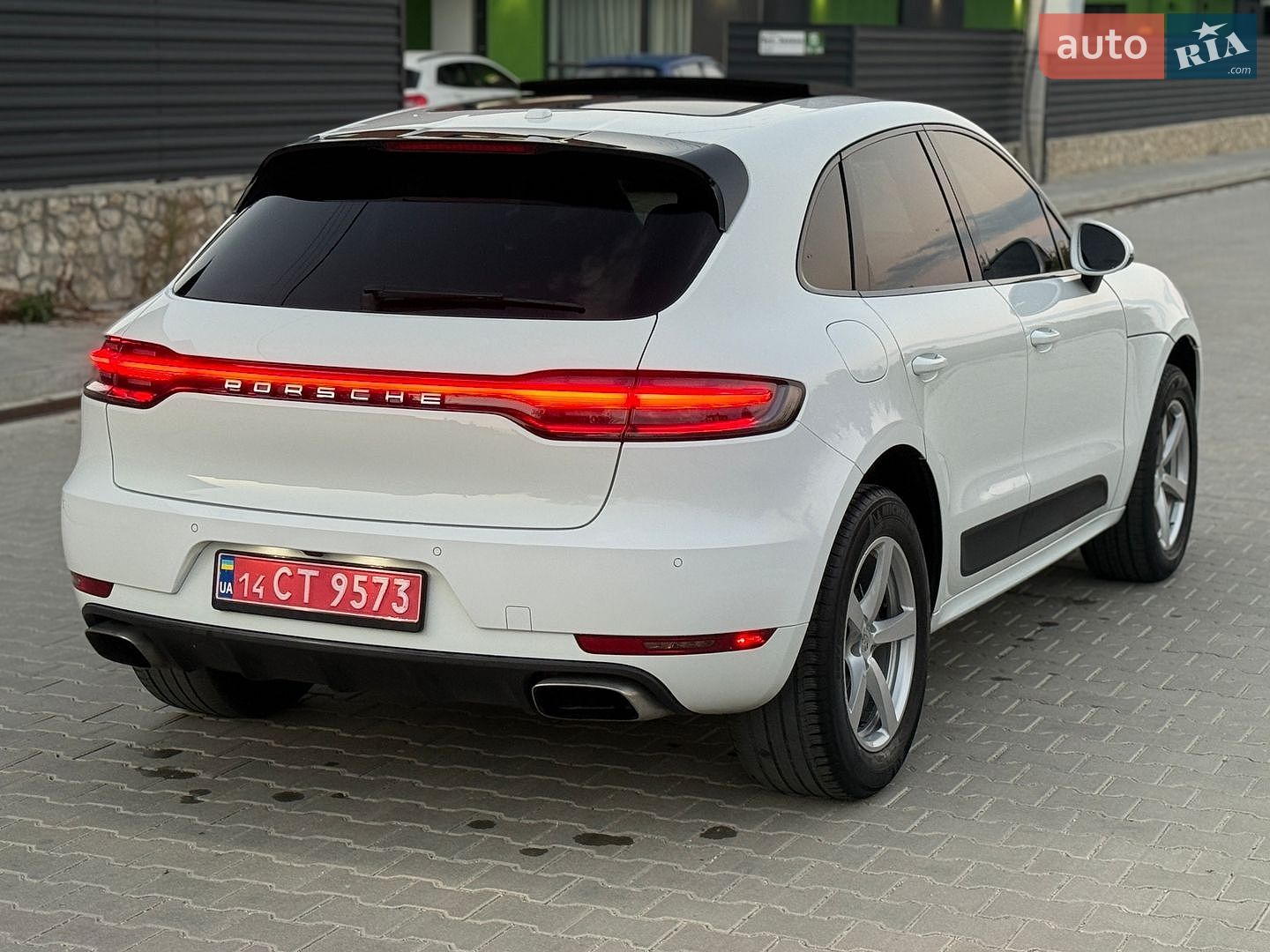 Porsche Macan 2020 VIN WP1AA2A50LLB03850 фото оголошення 37 з 38