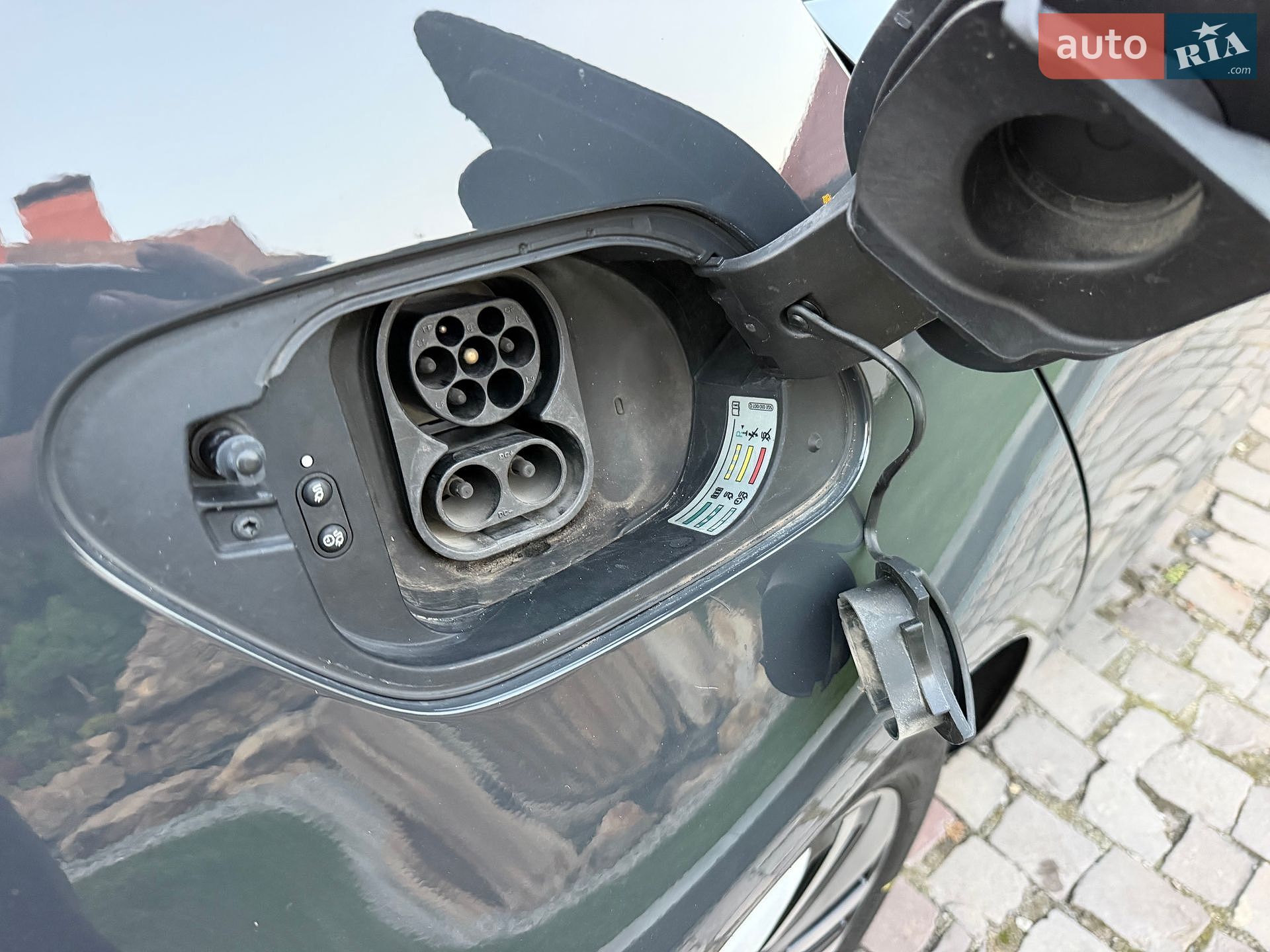 Volkswagen e-Golf 2020 VIN WVWZZZAUZLW912295 фото оголошення 27 з 27