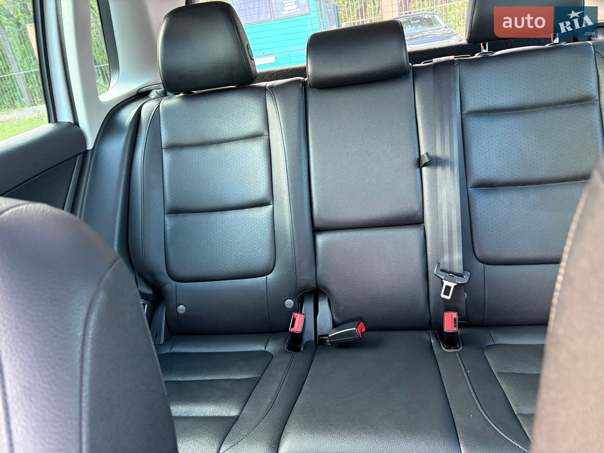 Volkswagen Tiguan 2015 VIN WVGBV7AX3GW524213 фото оголошення 9 з 20
