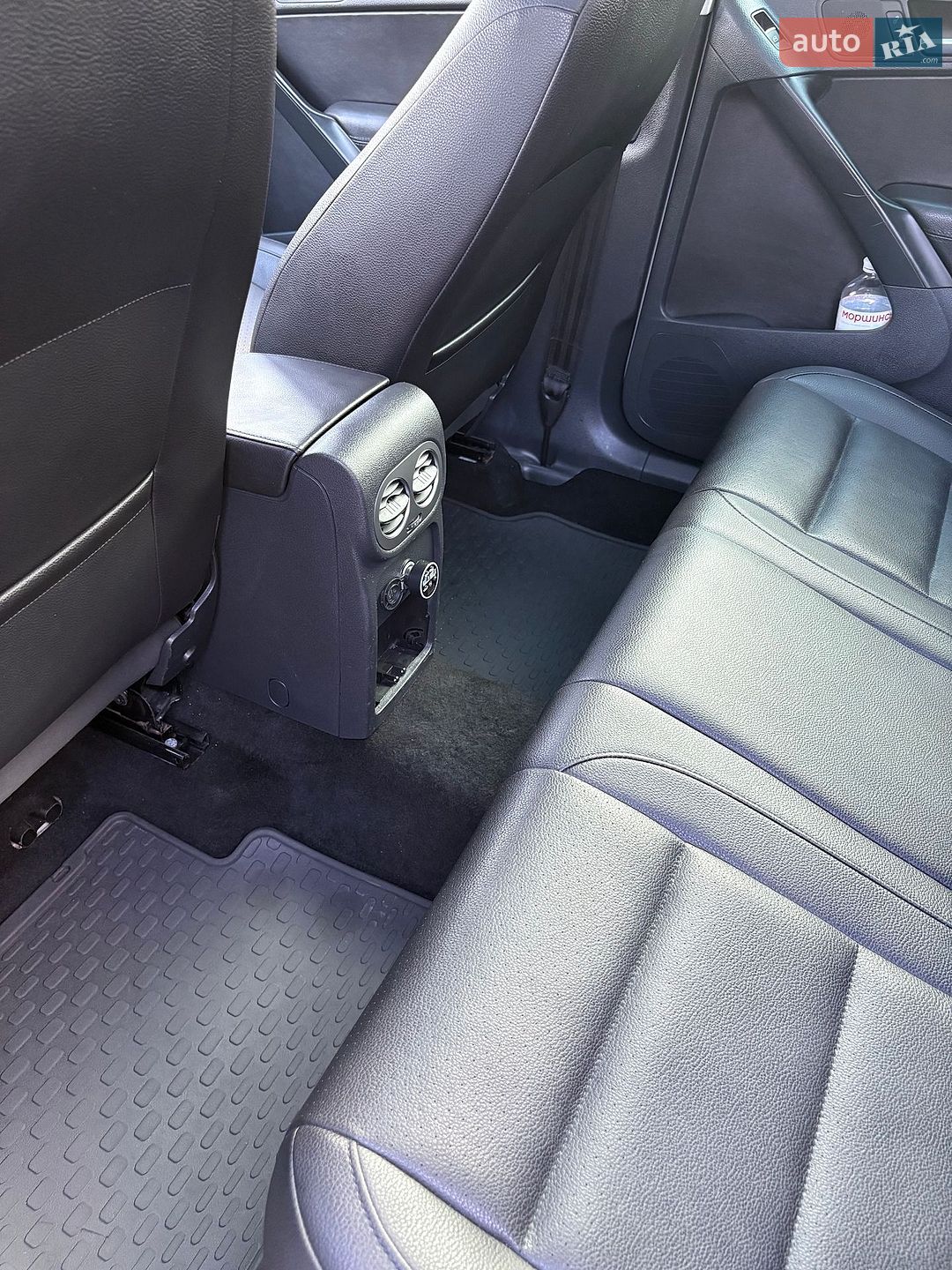 Volkswagen Tiguan 2015 VIN WVGBV7AX3GW524213 фото оголошення 14 з 20