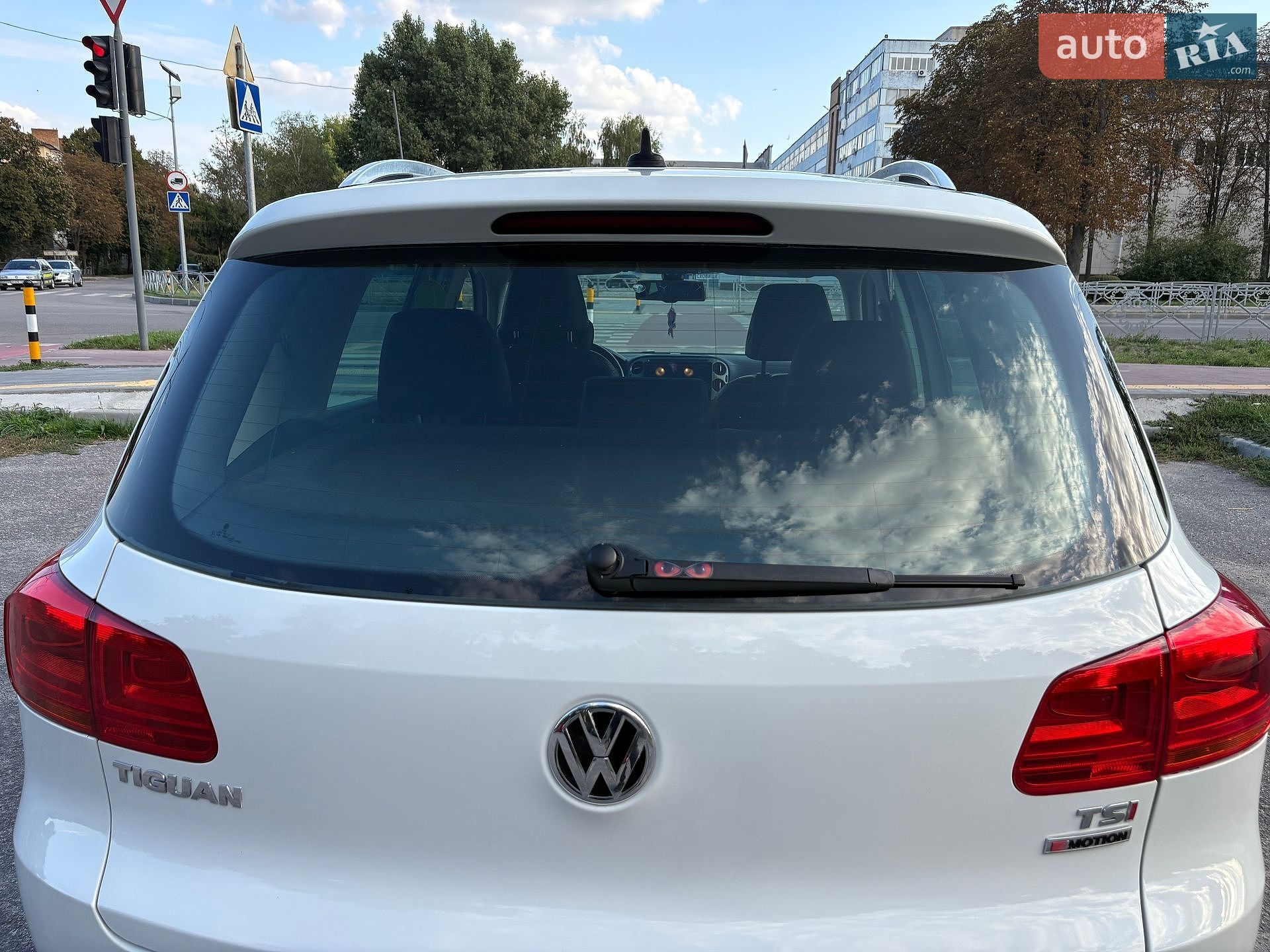 Volkswagen Tiguan 2015 VIN WVGBV7AX3GW524213 фото оголошення 17 з 20