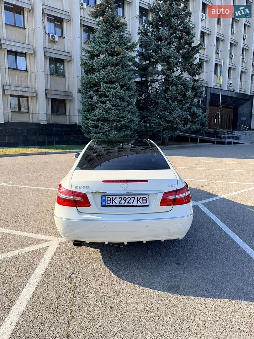 Mercedes-Benz E-Class 2011 VIN WDD2073471F111202 фото оголошення 5 з 31
