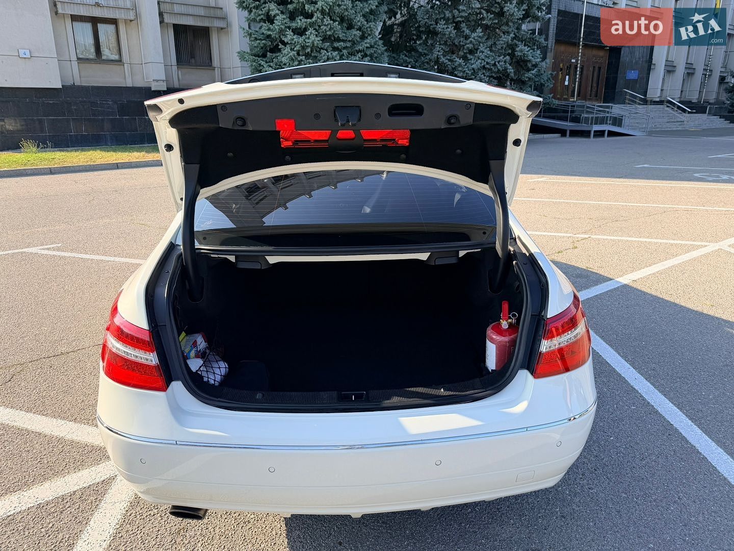 Mercedes-Benz E-Class 2011 VIN WDD2073471F111202 фото оголошення 30 з 31