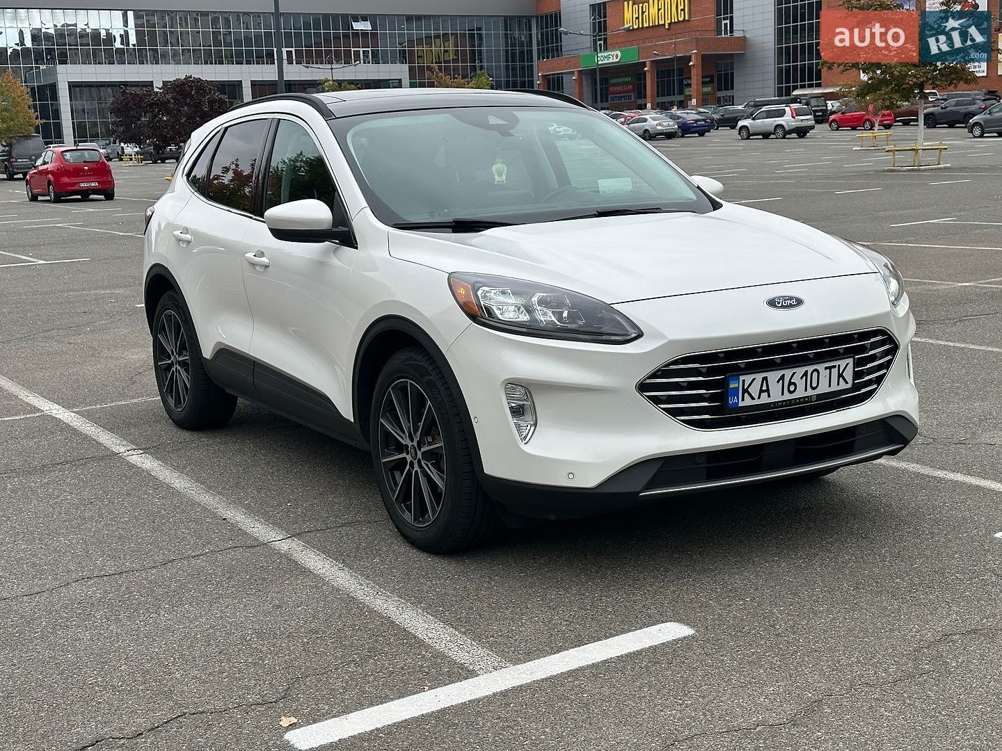 Ford Escape 2021 VIN 1FMCU9DZ6MUA44772 фото оголошення 2 з 19
