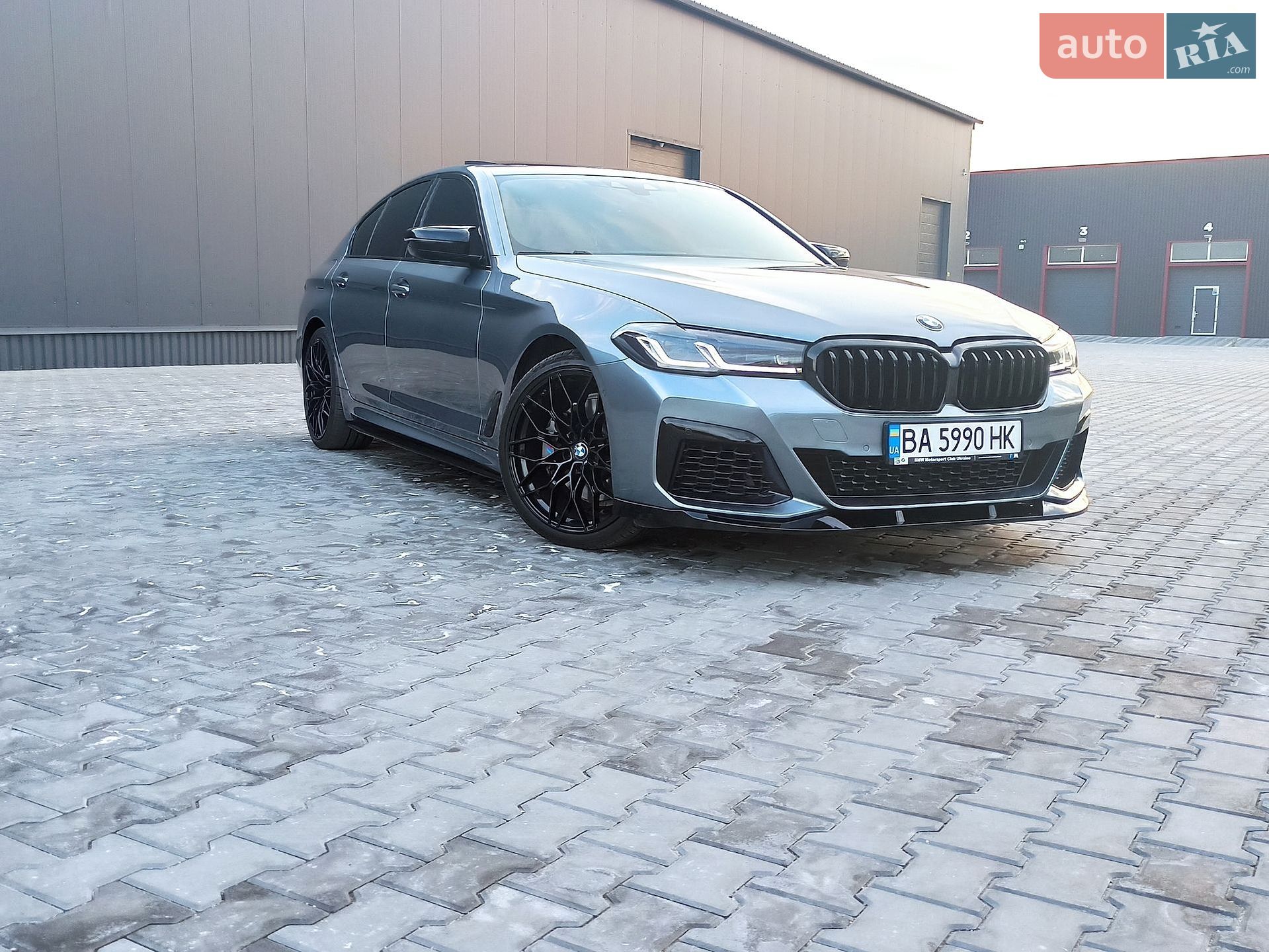 BMW 5 Series 2018 VIN WBAJE7C59KWW10059 фото оголошення 10 з 23