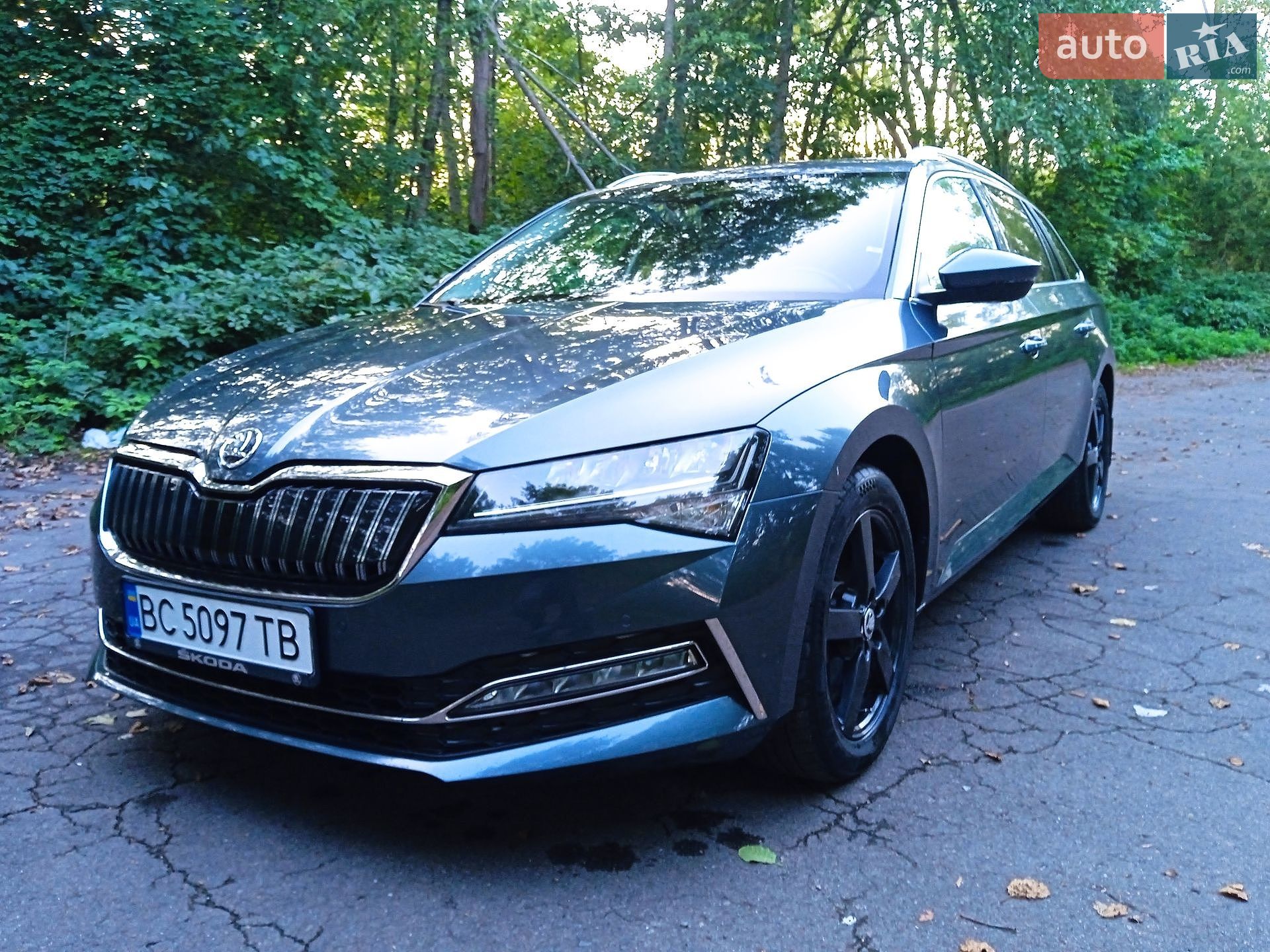 Skoda Superb 2020 VIN TMBJW7NP2L7059130 фото оголошення 2 з 51