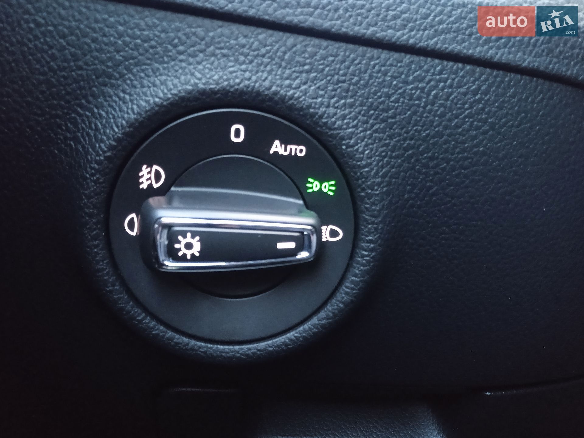 Skoda Superb 2020 VIN TMBJW7NP2L7059130 фото оголошення 41 з 51