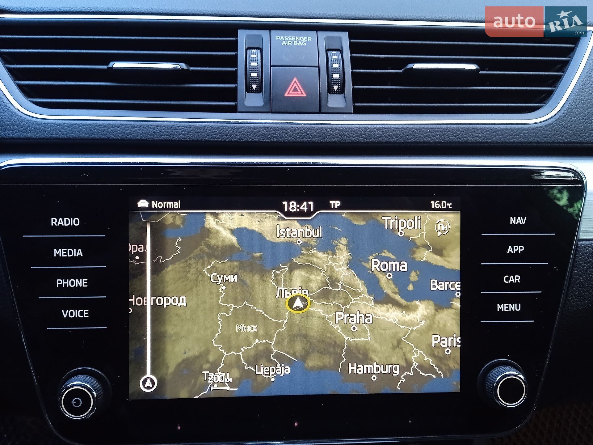 Skoda Superb 2020 VIN TMBJW7NP2L7059130 фото оголошення 40 з 51