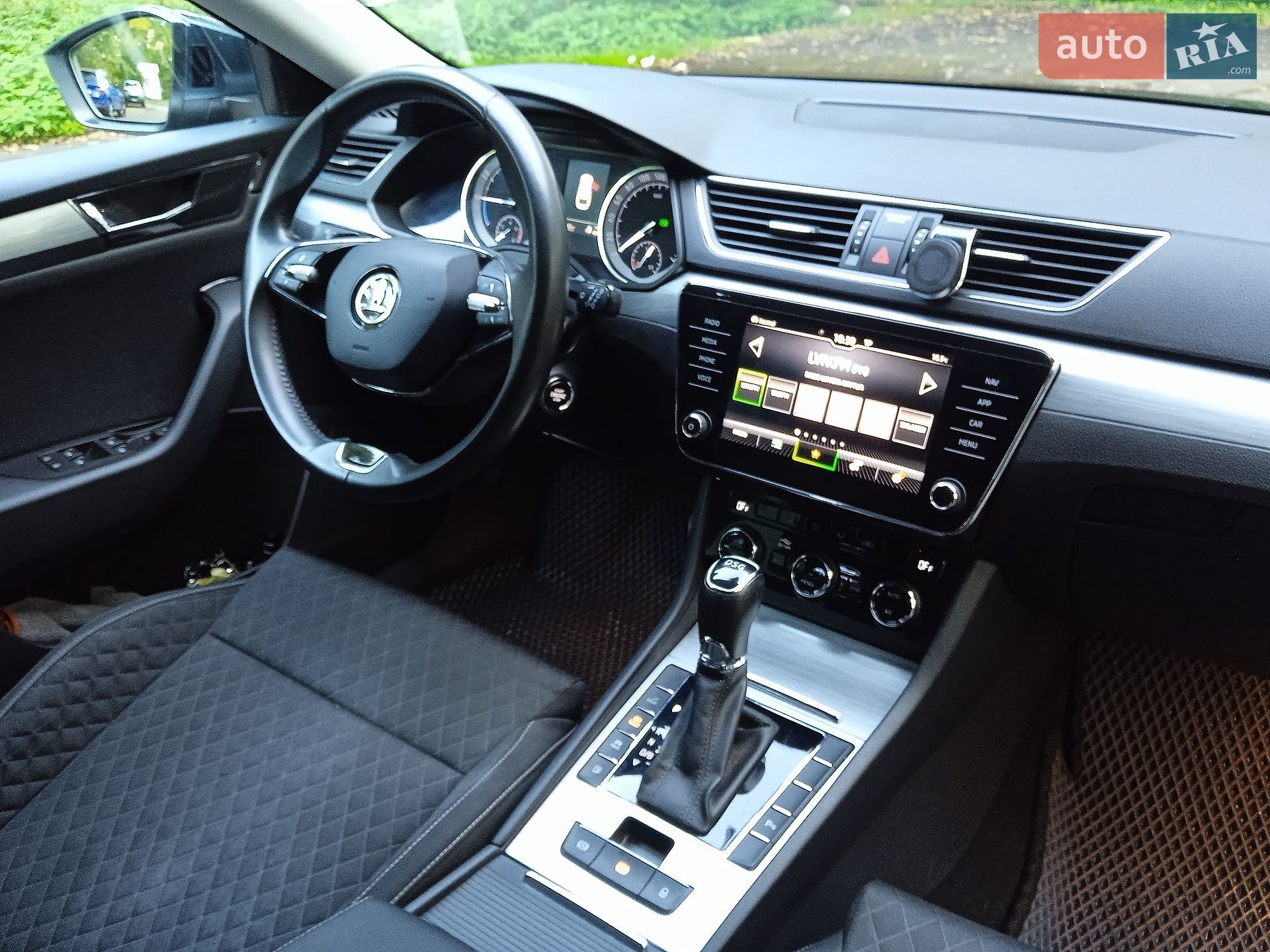Skoda Superb 2020 VIN TMBJW7NP2L7059130 фото оголошення 19 з 51